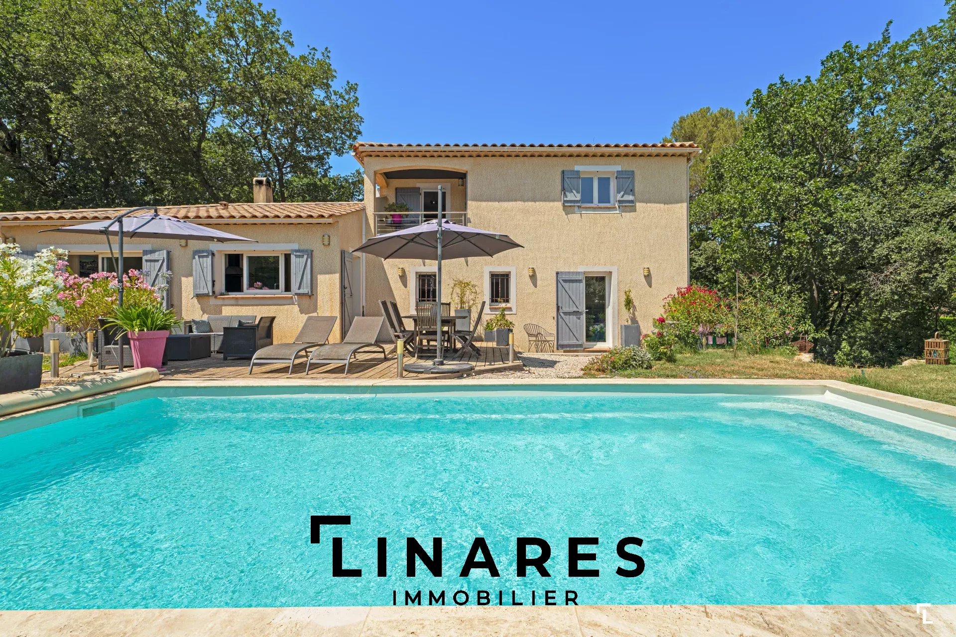 L' ENSOLEILLEE- Villa T5 de 137 m² - Terrain de 1500 m²  - Piscine -  13119 Saint Savournin