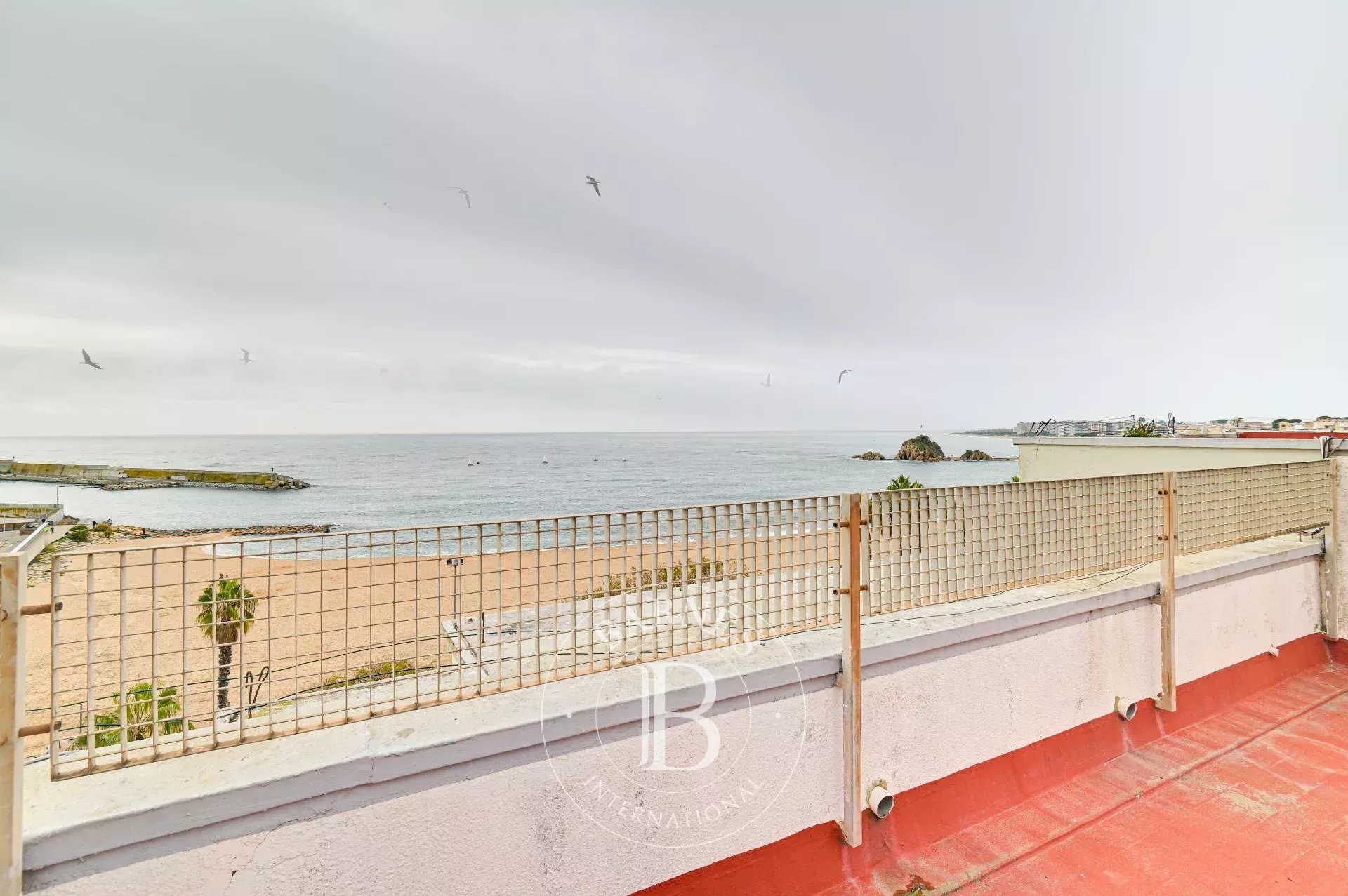 Penthouse avec licence touristique en première ligne de mer à Blanes, Costa Brava - picture 26