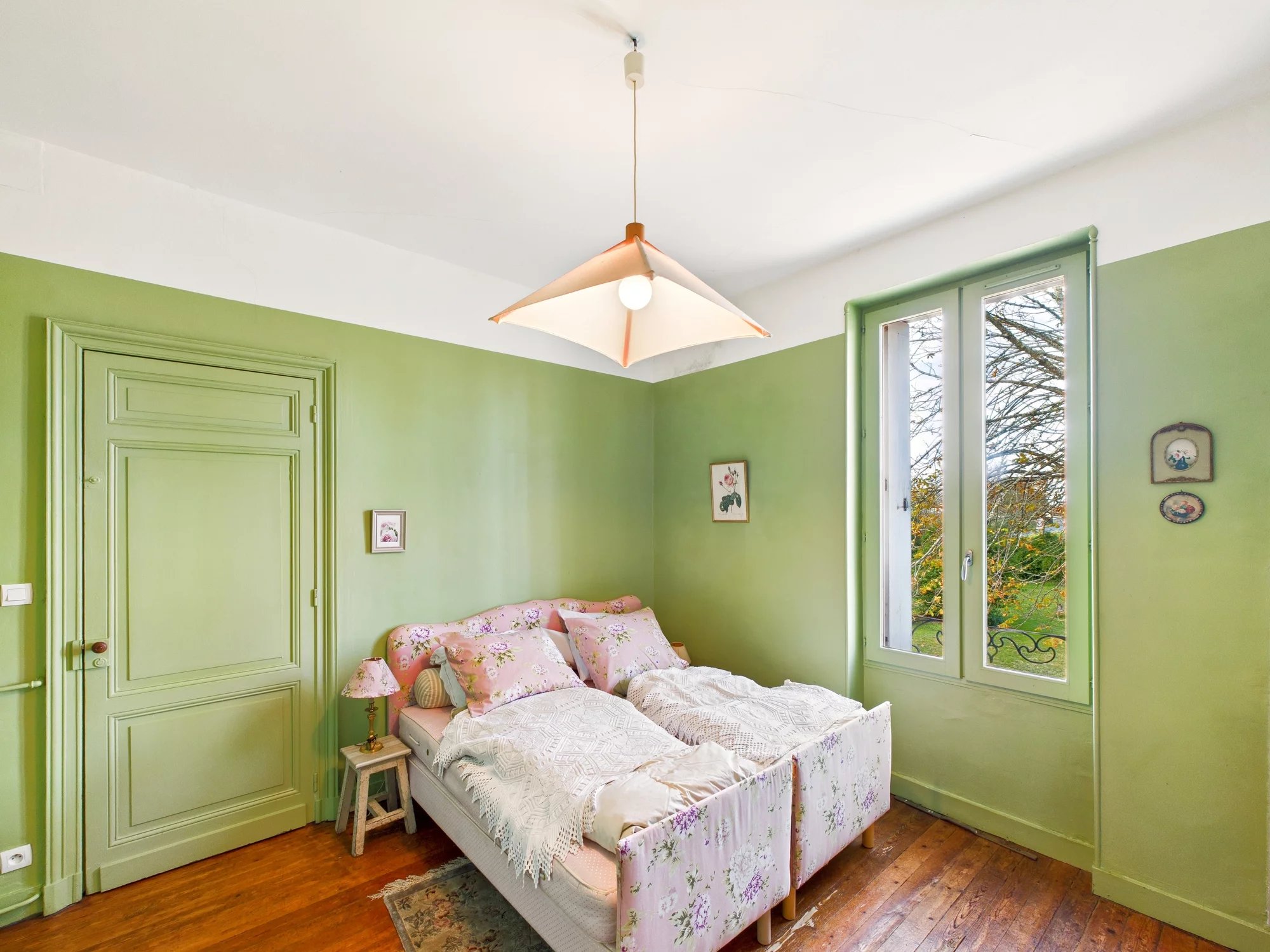 House in Saint-Etienne-de-Lisse - Image 5