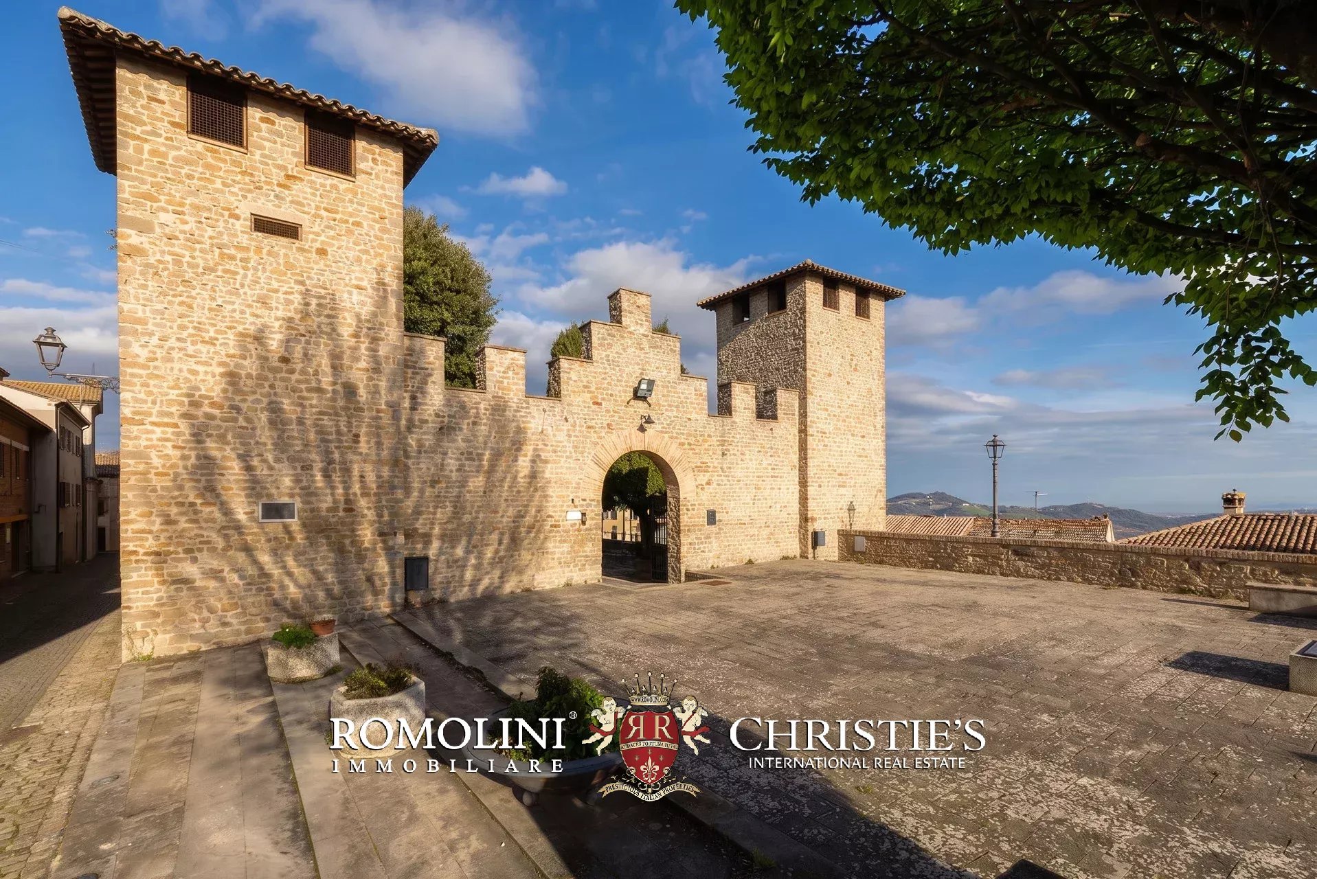 7 Bedroom Chateau's Image 13
