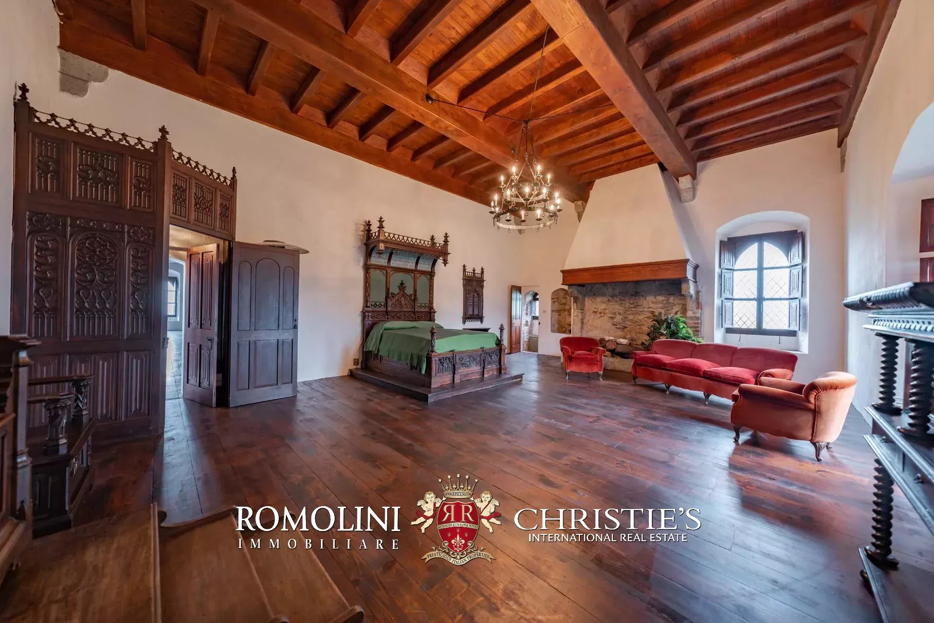 11 Bedroom Chateau's Image 47