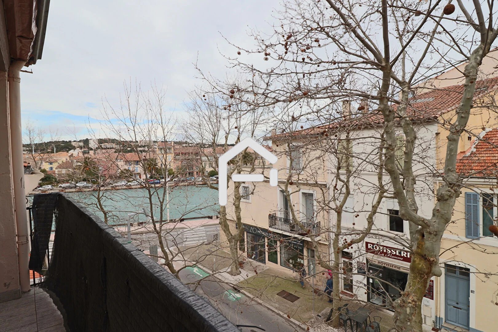 T2 Duplex avec terrasse, Vue canal, Dernier étage, Faibles charges