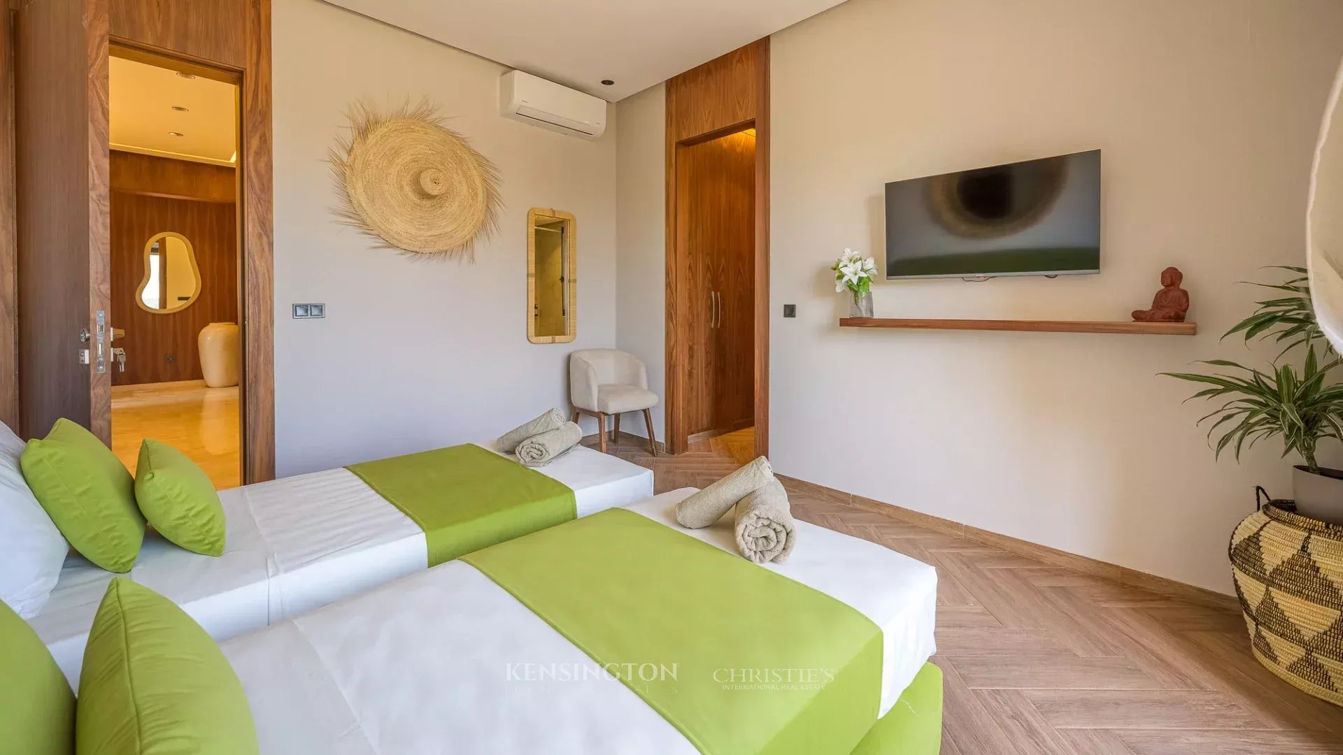 4 Bedroom Villa/Townhouse's Image 22