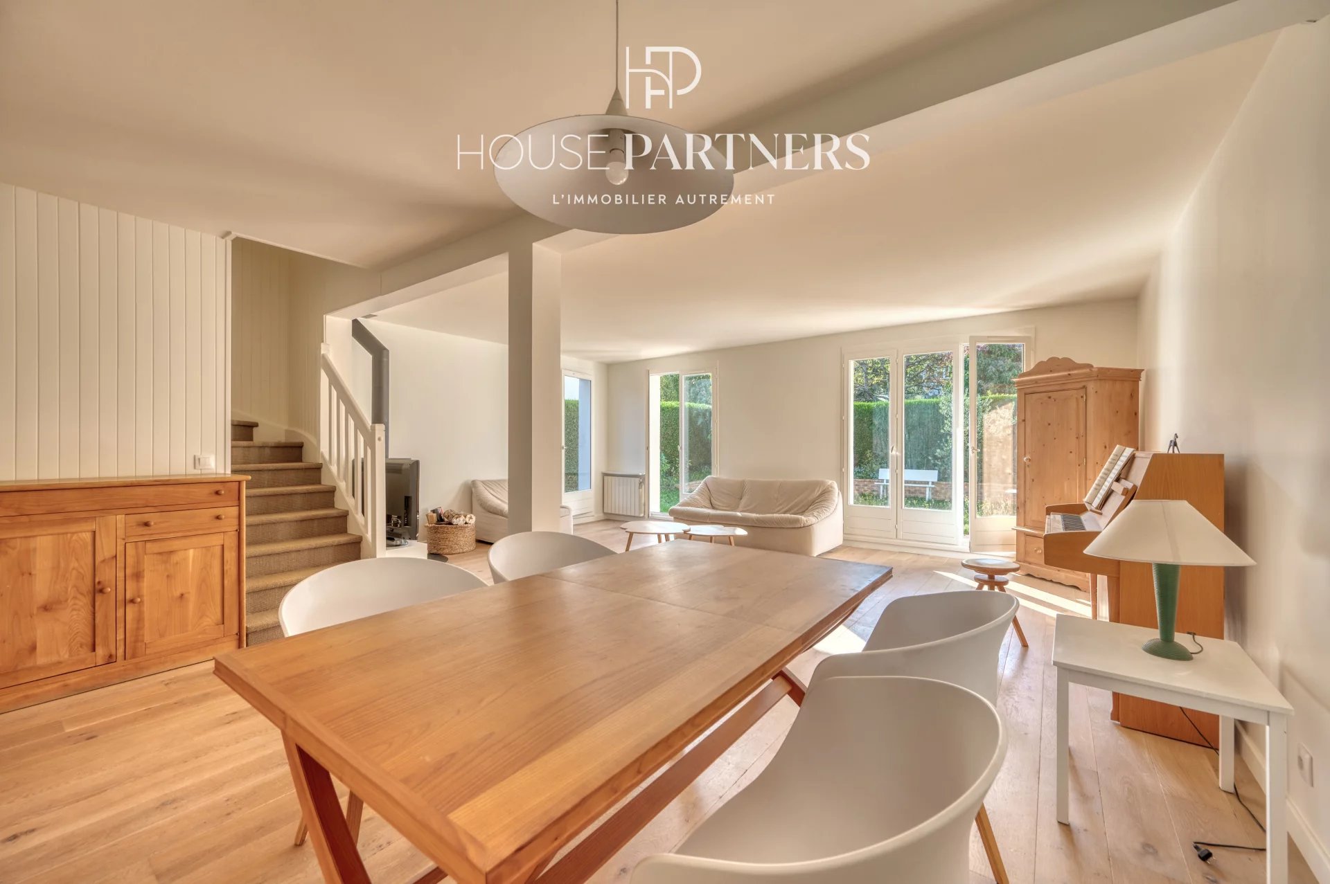 Agence immobilière de 