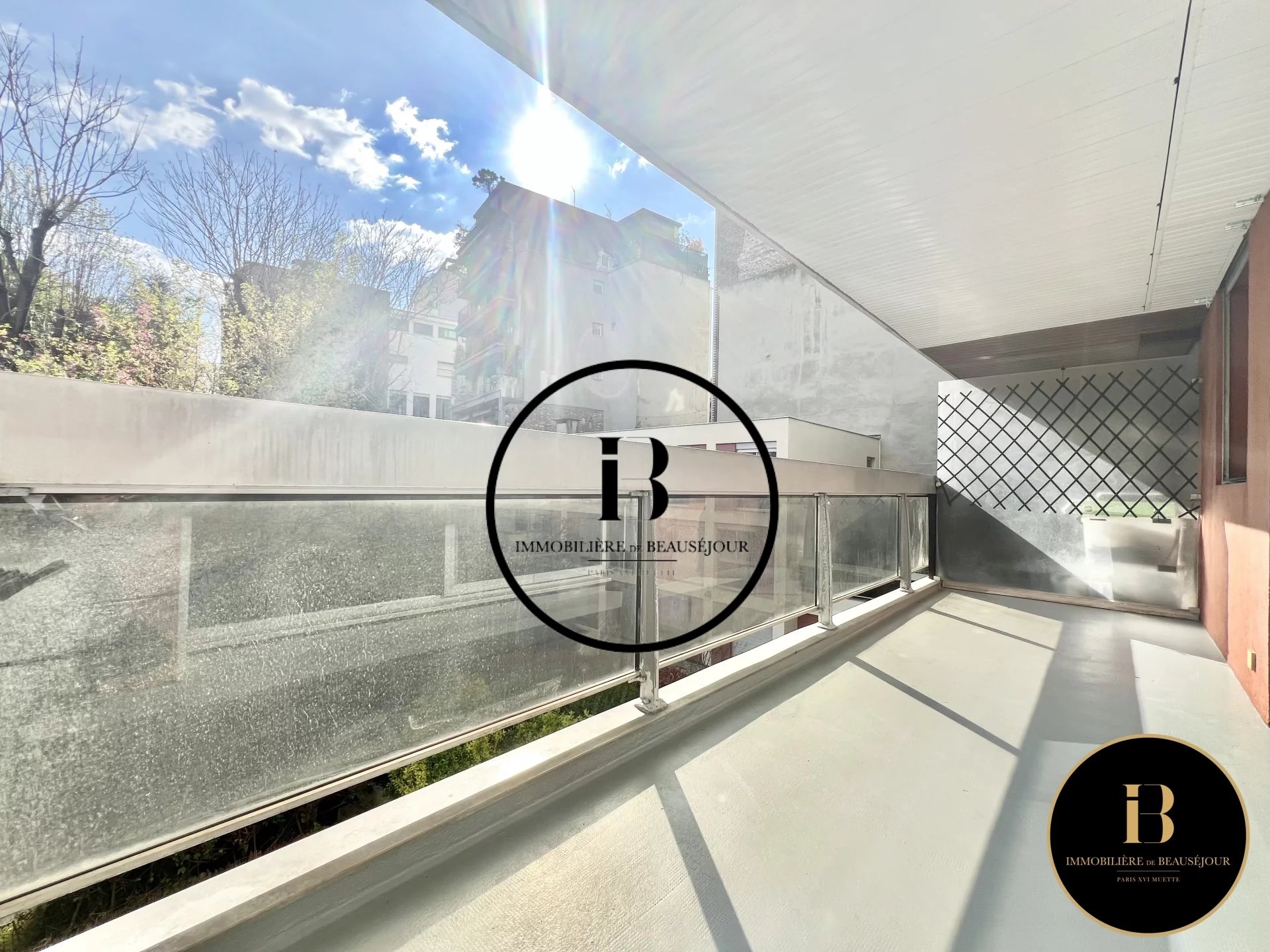 Location Appartement Paris 16ème