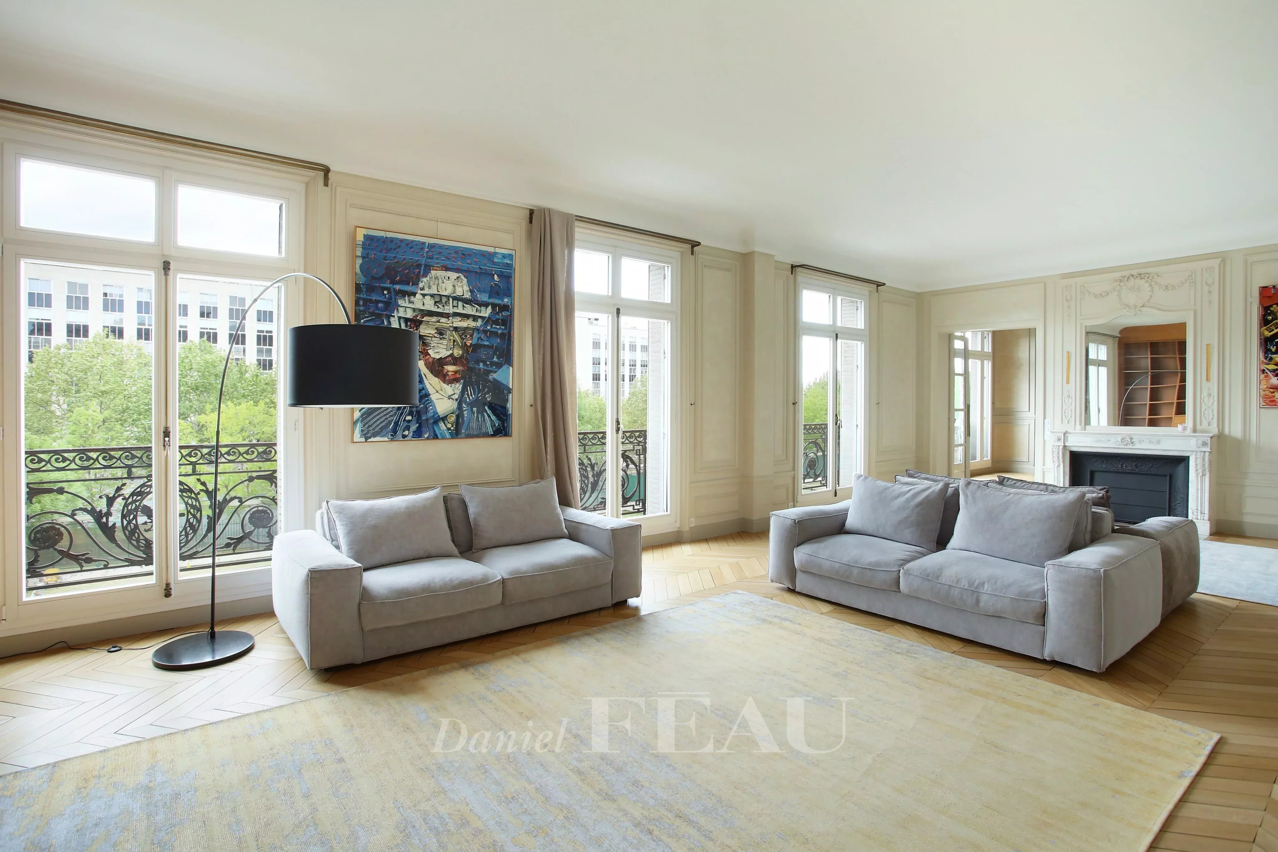 Living-room Fireplace Wooden floor Exposed bricks