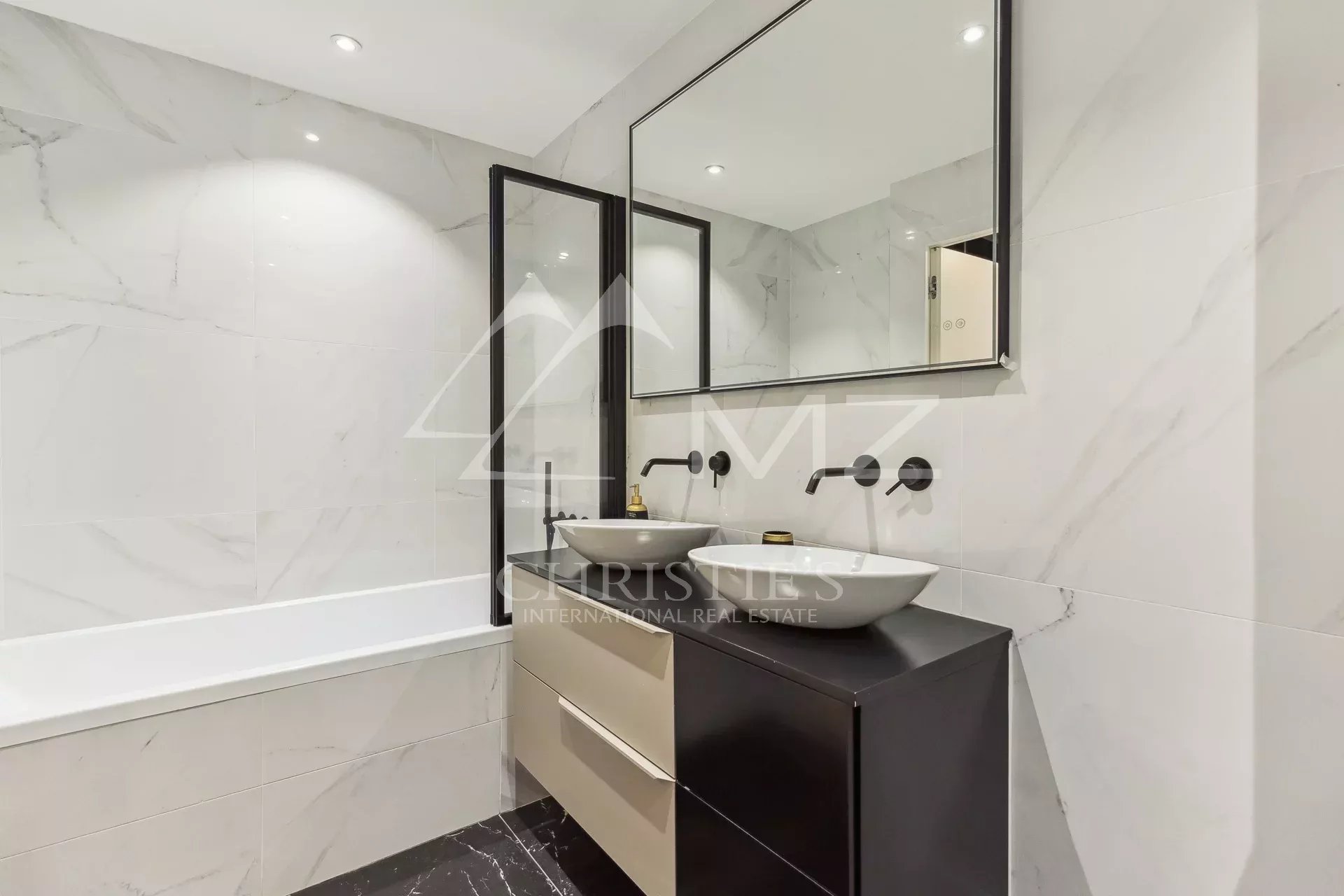 3 Bedroom Apartment/Flat's Image 10