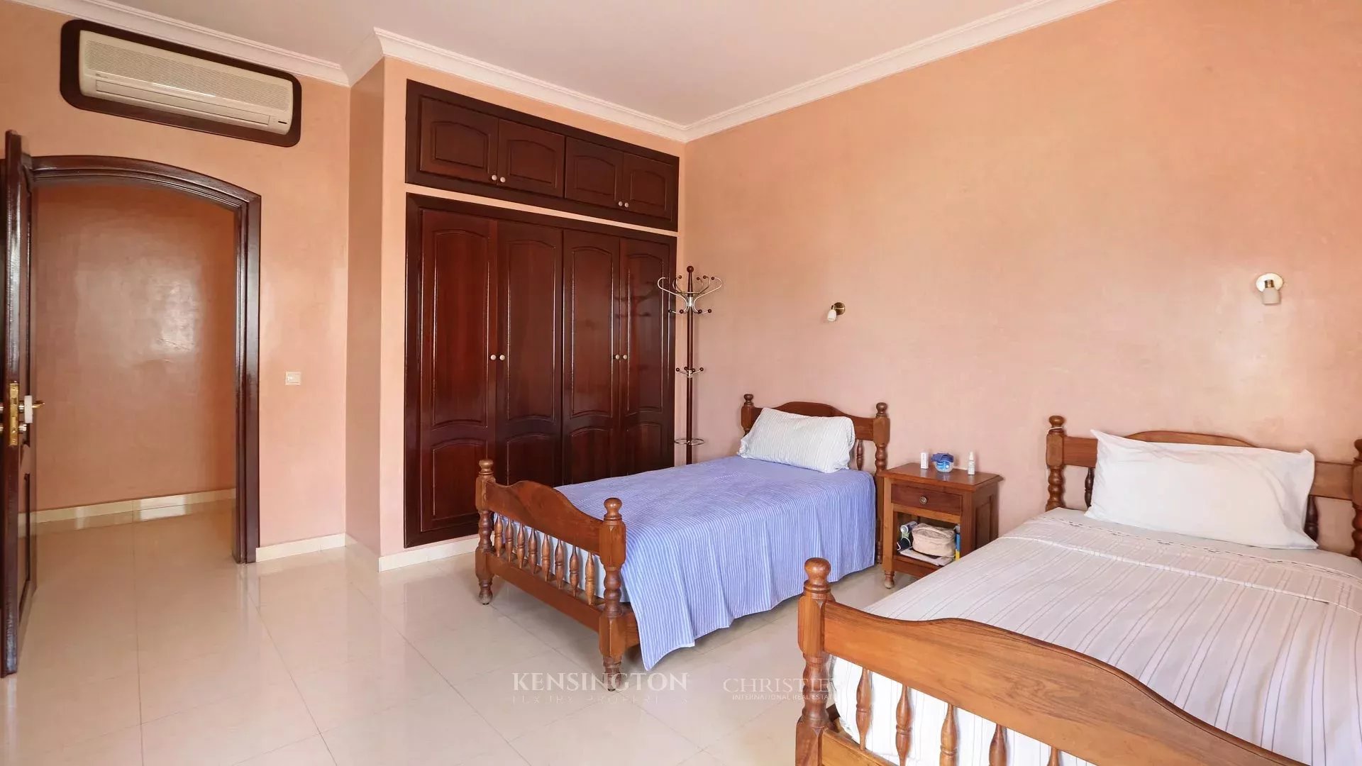 5 Bedroom Villa/Townhouse's Image 30