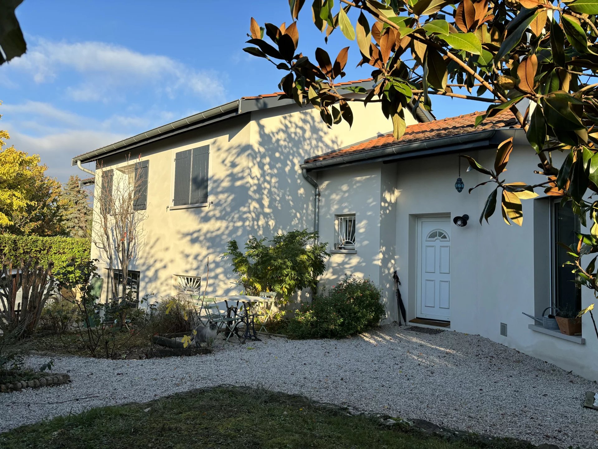 Belle maison avec jardin à Chasselay