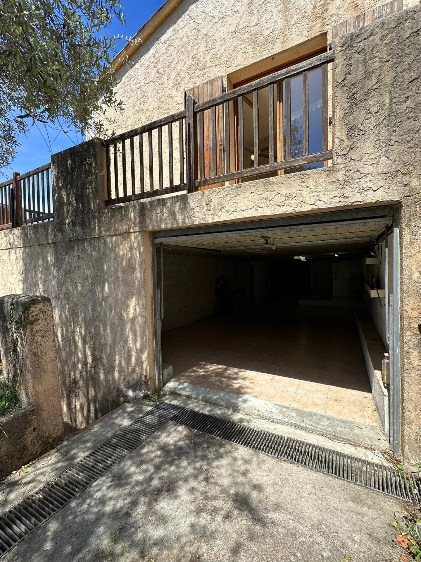 VILLA MENTON CASTELLAR