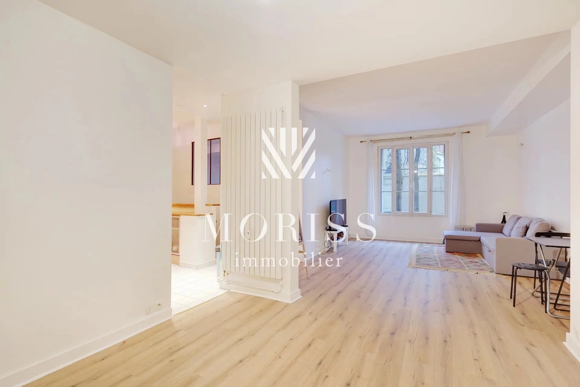APPARTEMENT - 2 PIECES - ILE SAINT LOUIS - REFAIT A NEUF - Image Array