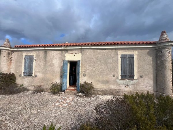 BONIFACIO – House to Renovate with Exceptional Views — photo 4