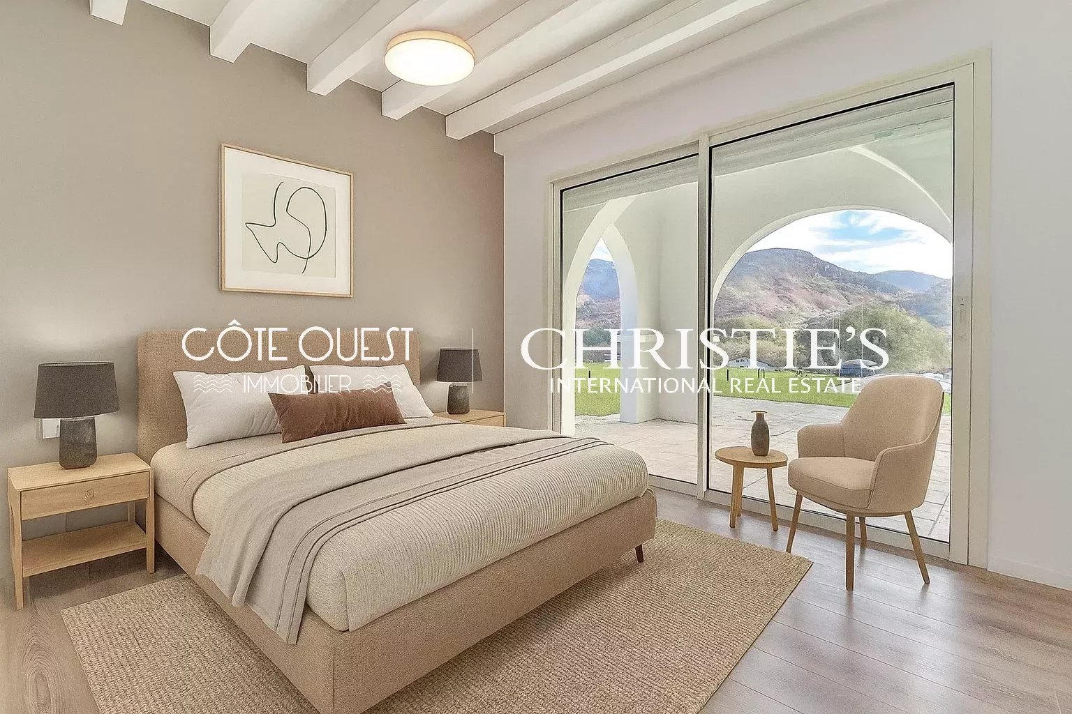 4 Bedroom Villa/Townhouse's Image 6