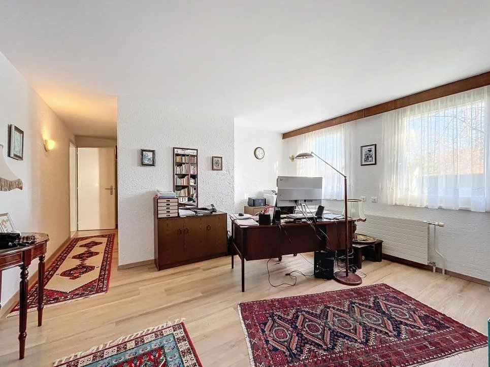 Villa avec grand terrain et calme absolu