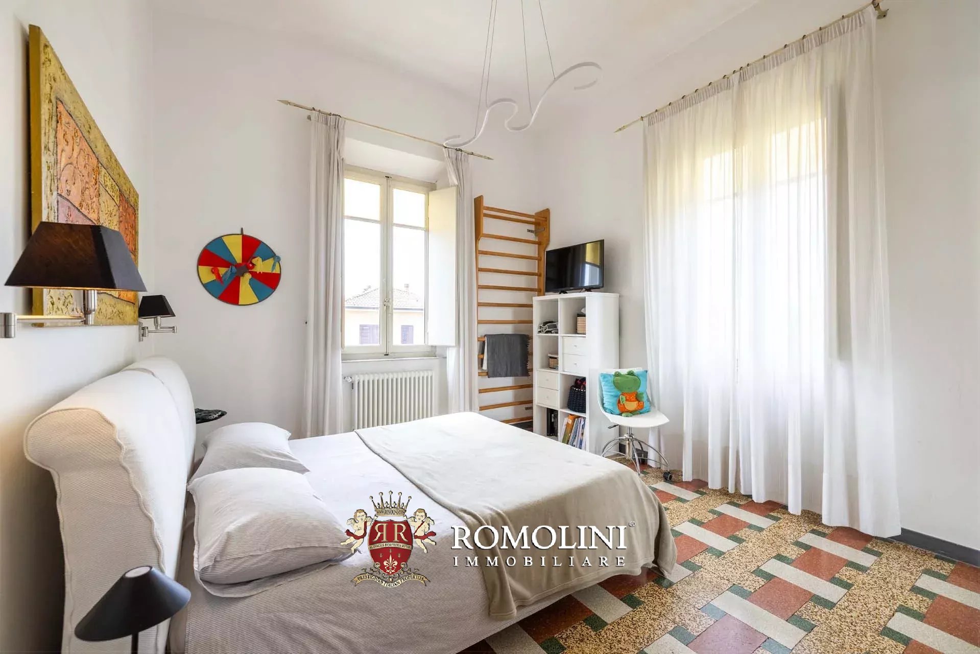 6 Bedroom Villa/Townhouse's Image 30