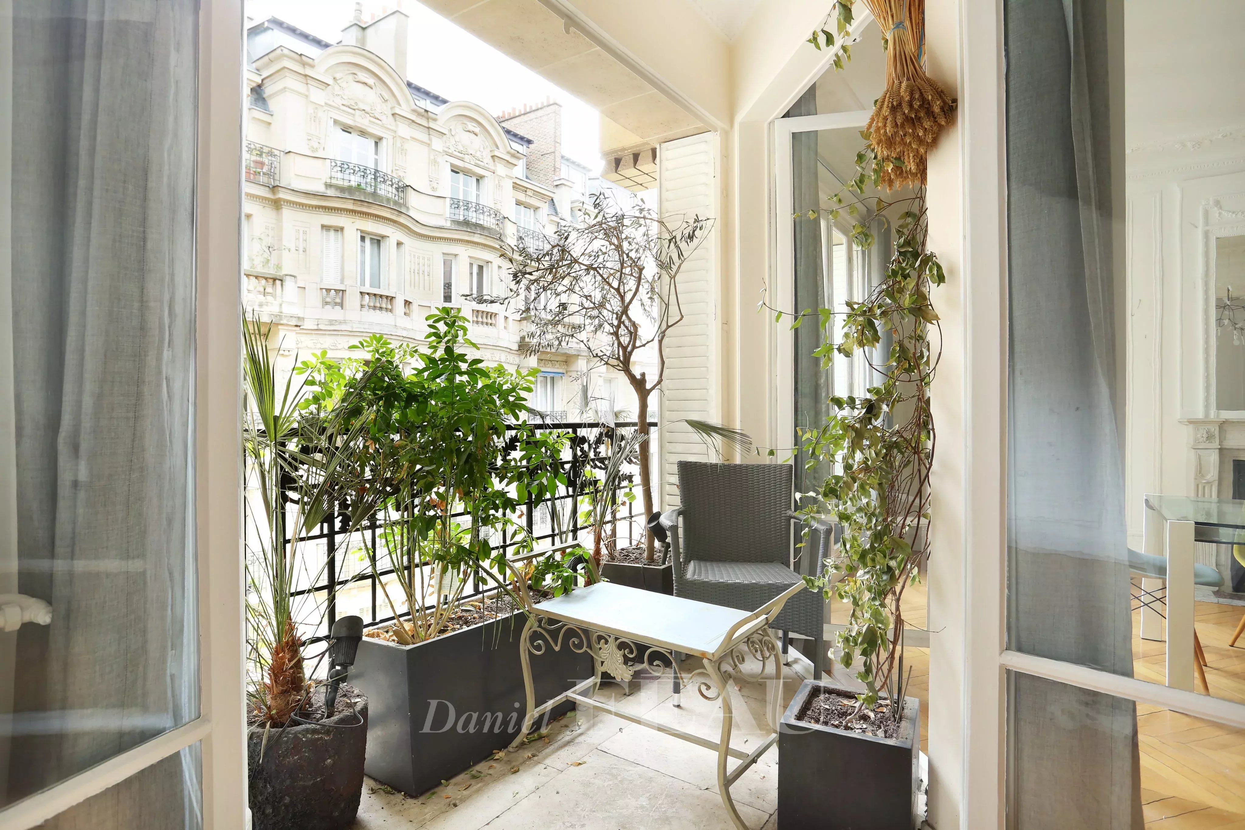 Rental Apartment Paris 16th