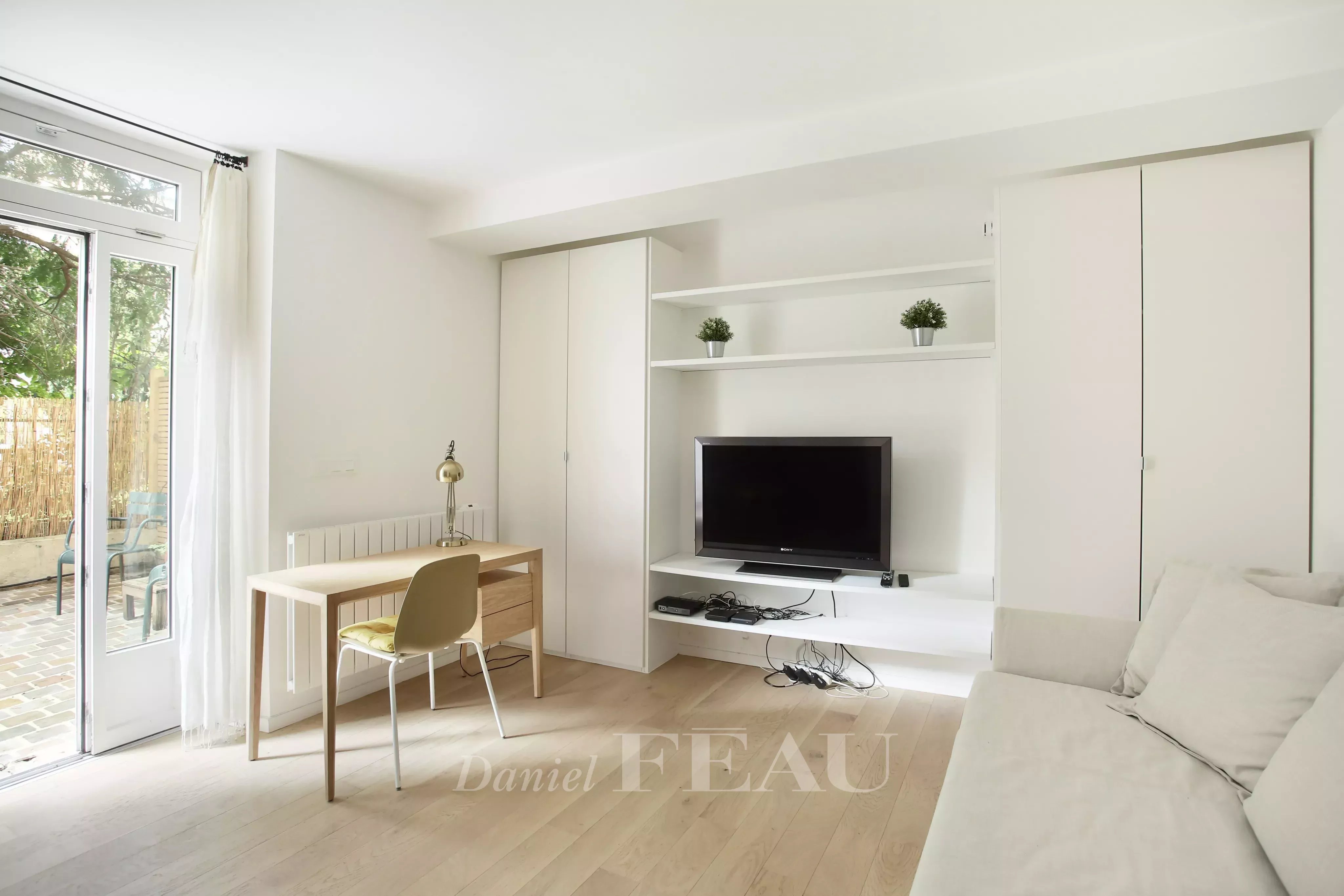 Rental Studio Paris 14th
