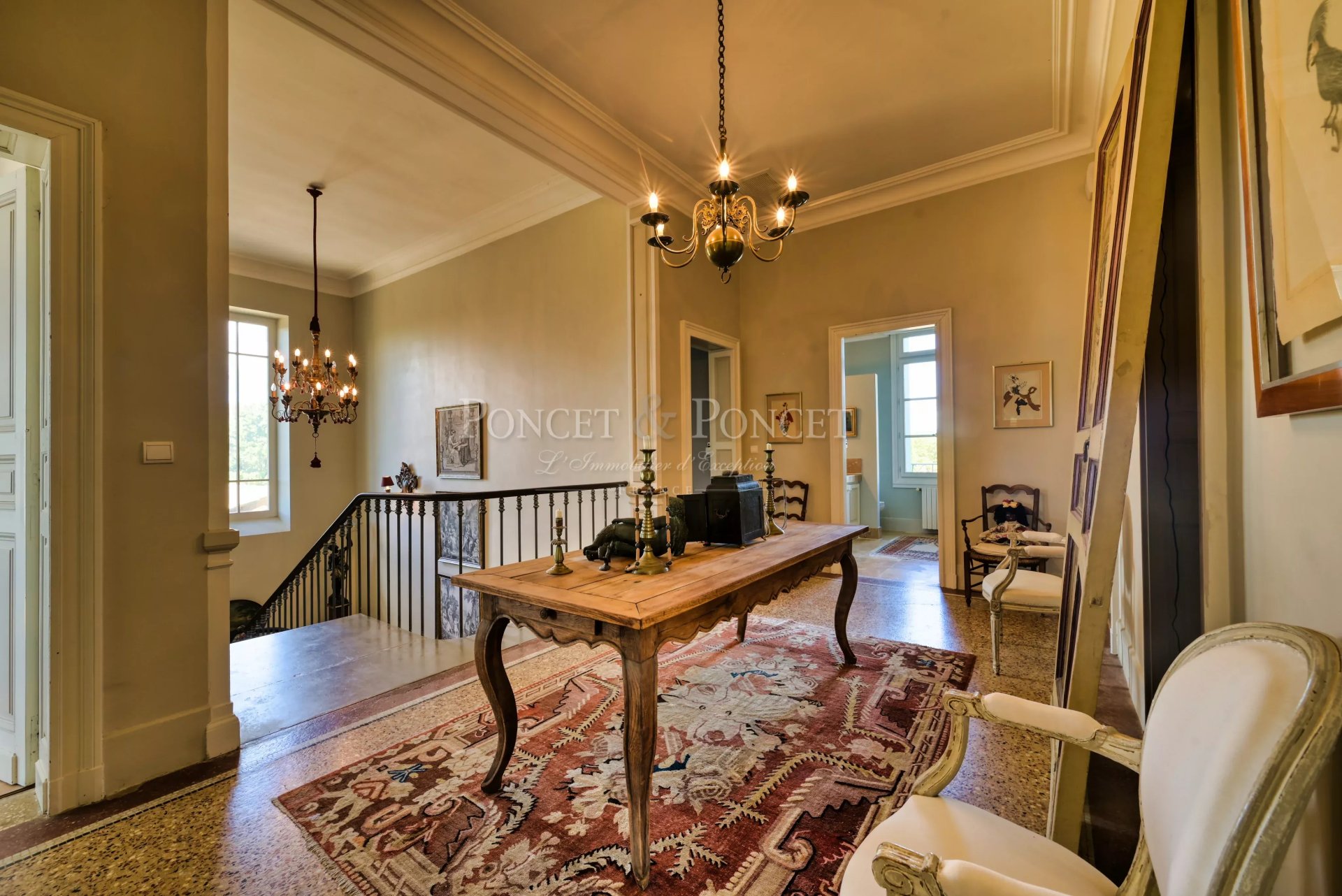 6 Bedroom Villa/Townhouse's Image 12
