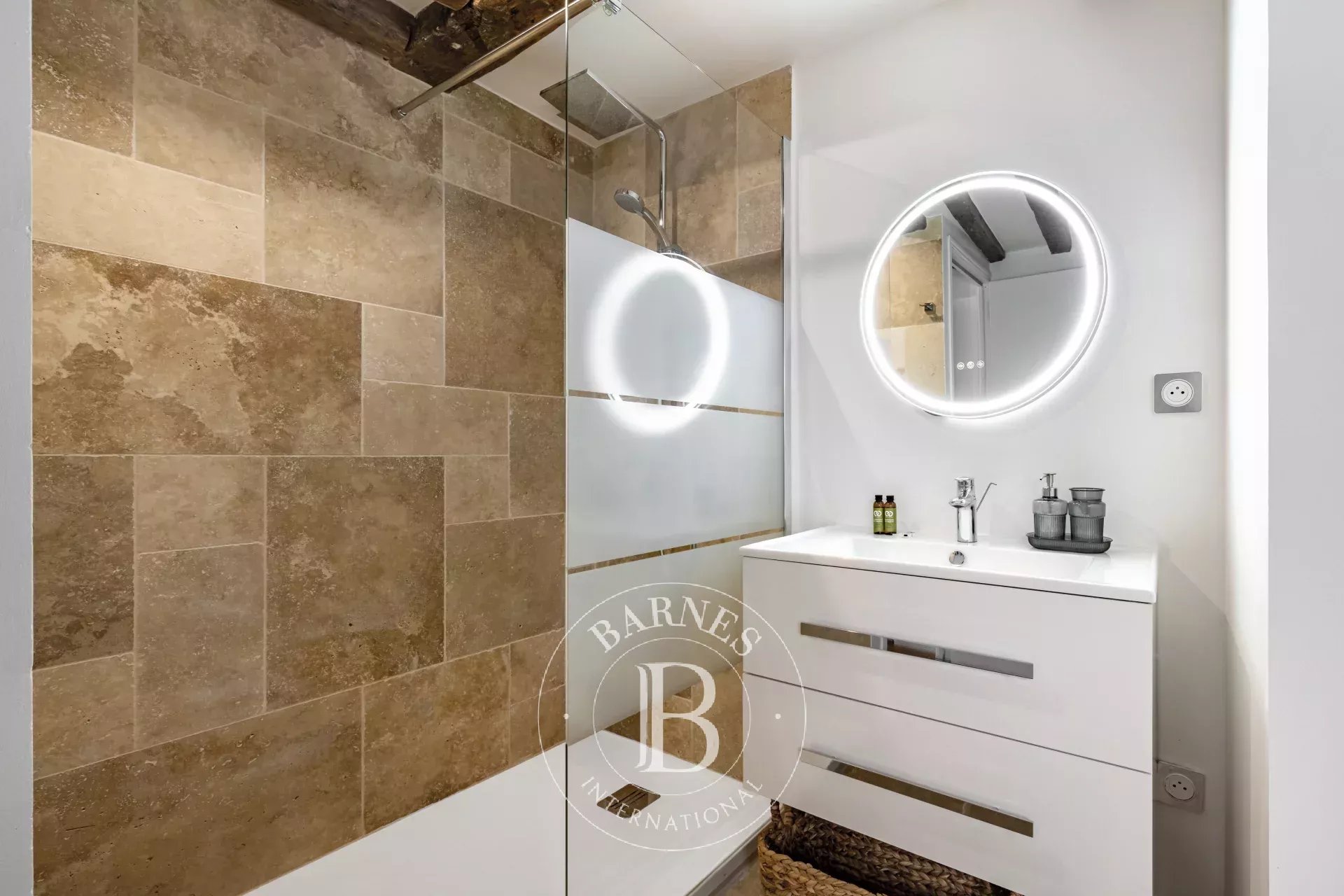 Daire Paris 3ème - picture 8