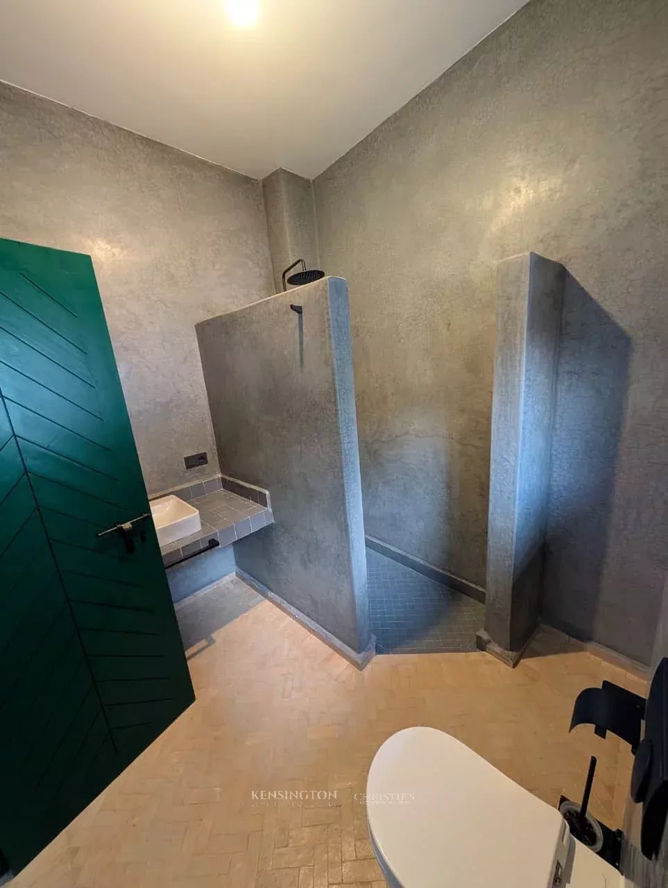 5 Bedroom Villa/Townhouse's Image 8