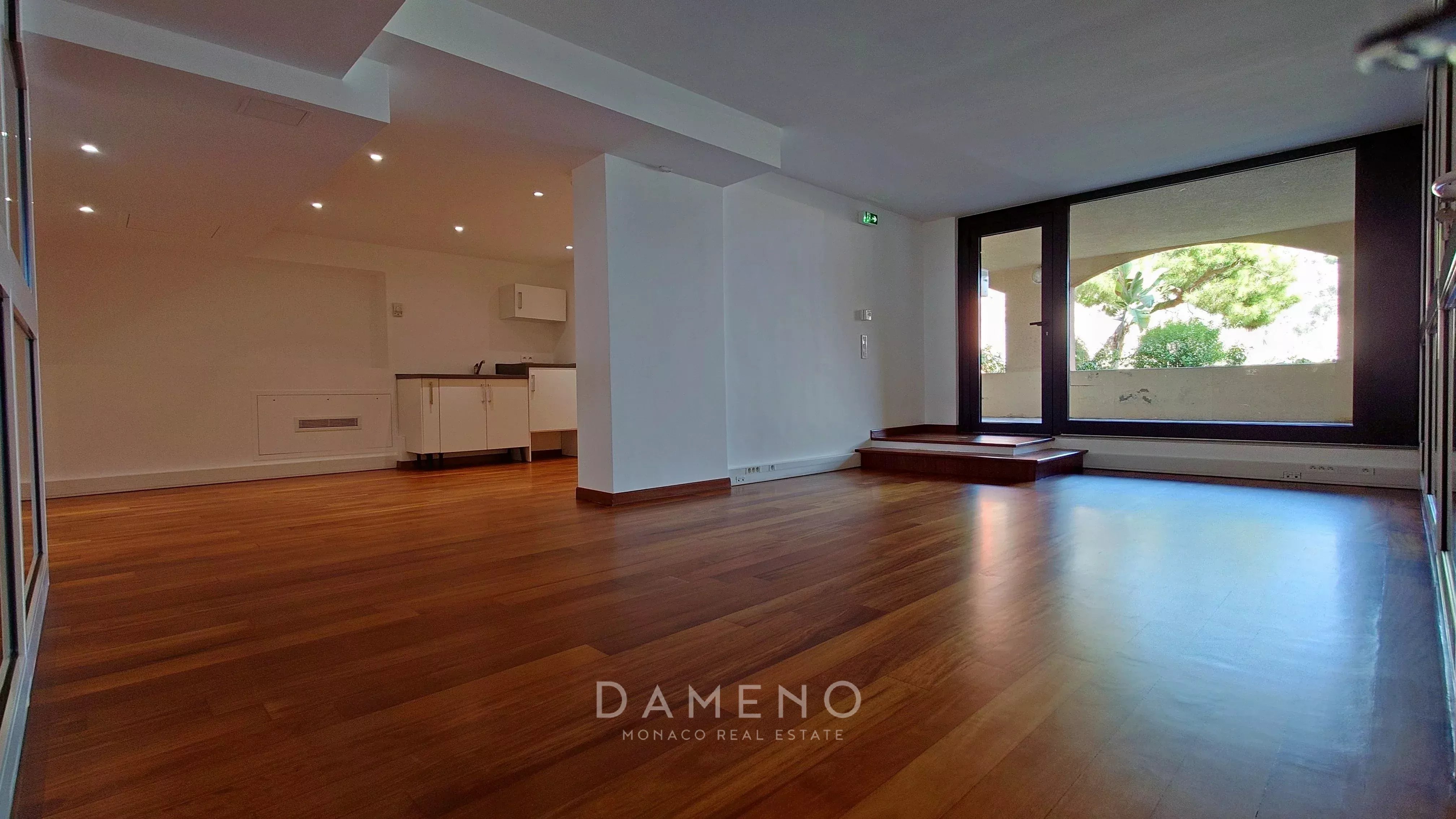 Local commercial / Bureaux administratif