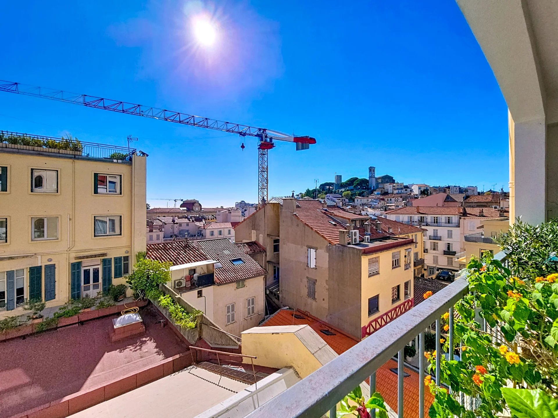 Agence immobilière de AZUR ACT IMMOBILIER