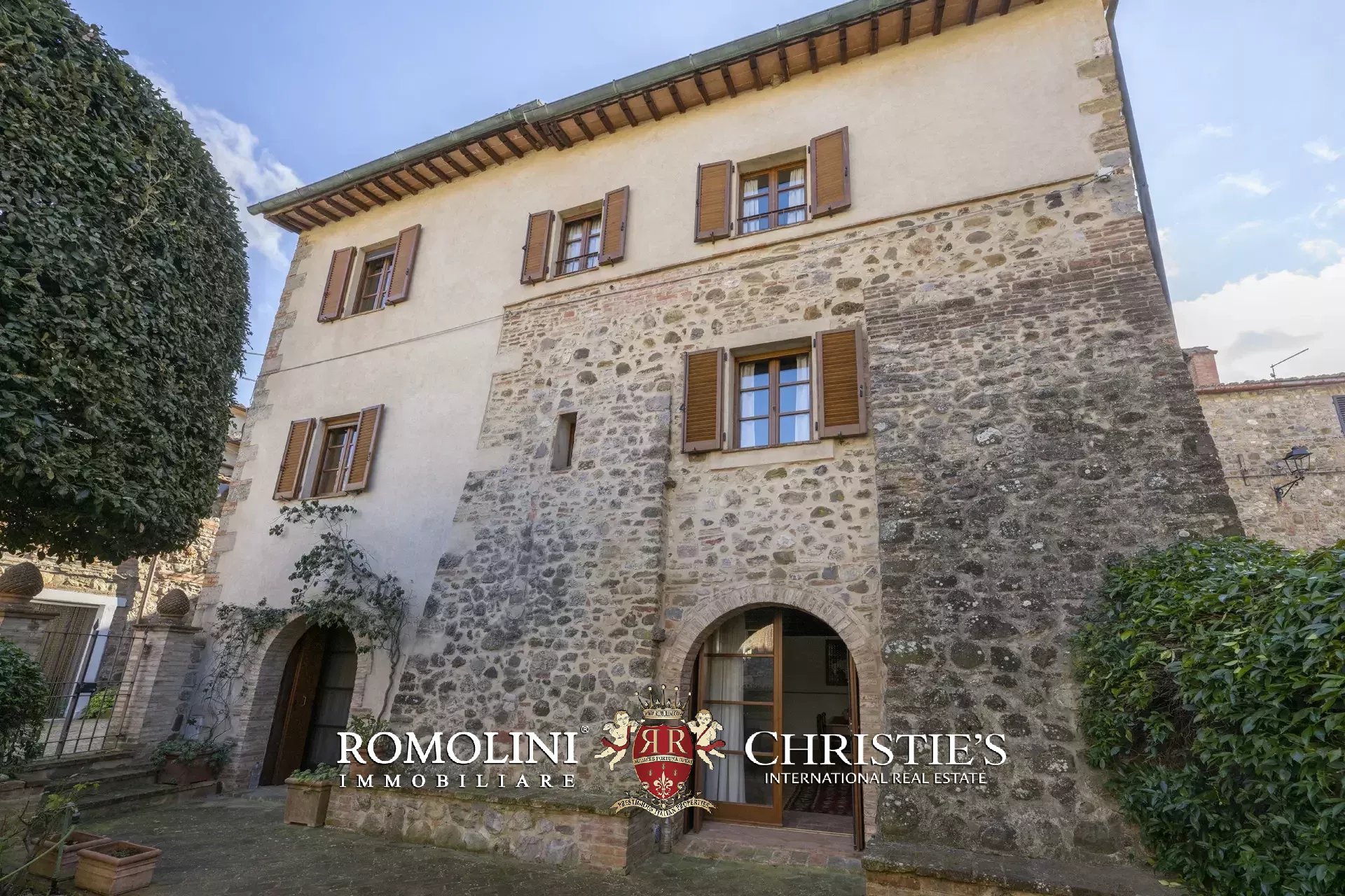 4 Bedroom Villa/Townhouse's Image 7