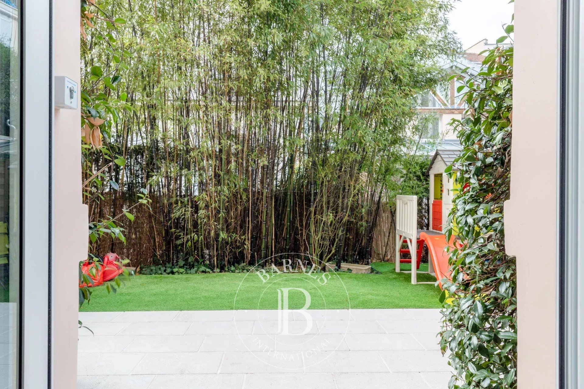 Daire Paris 10ème - picture 8