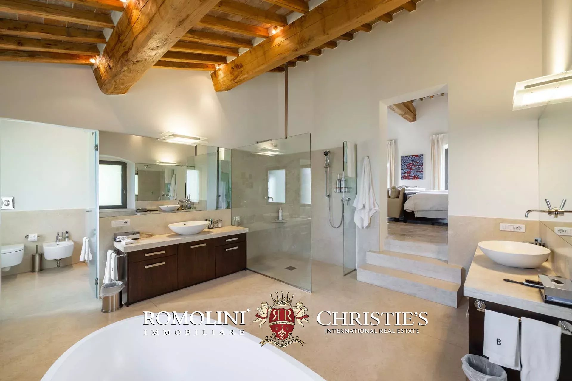 7 Bedroom Villa/Townhouse's Image 50