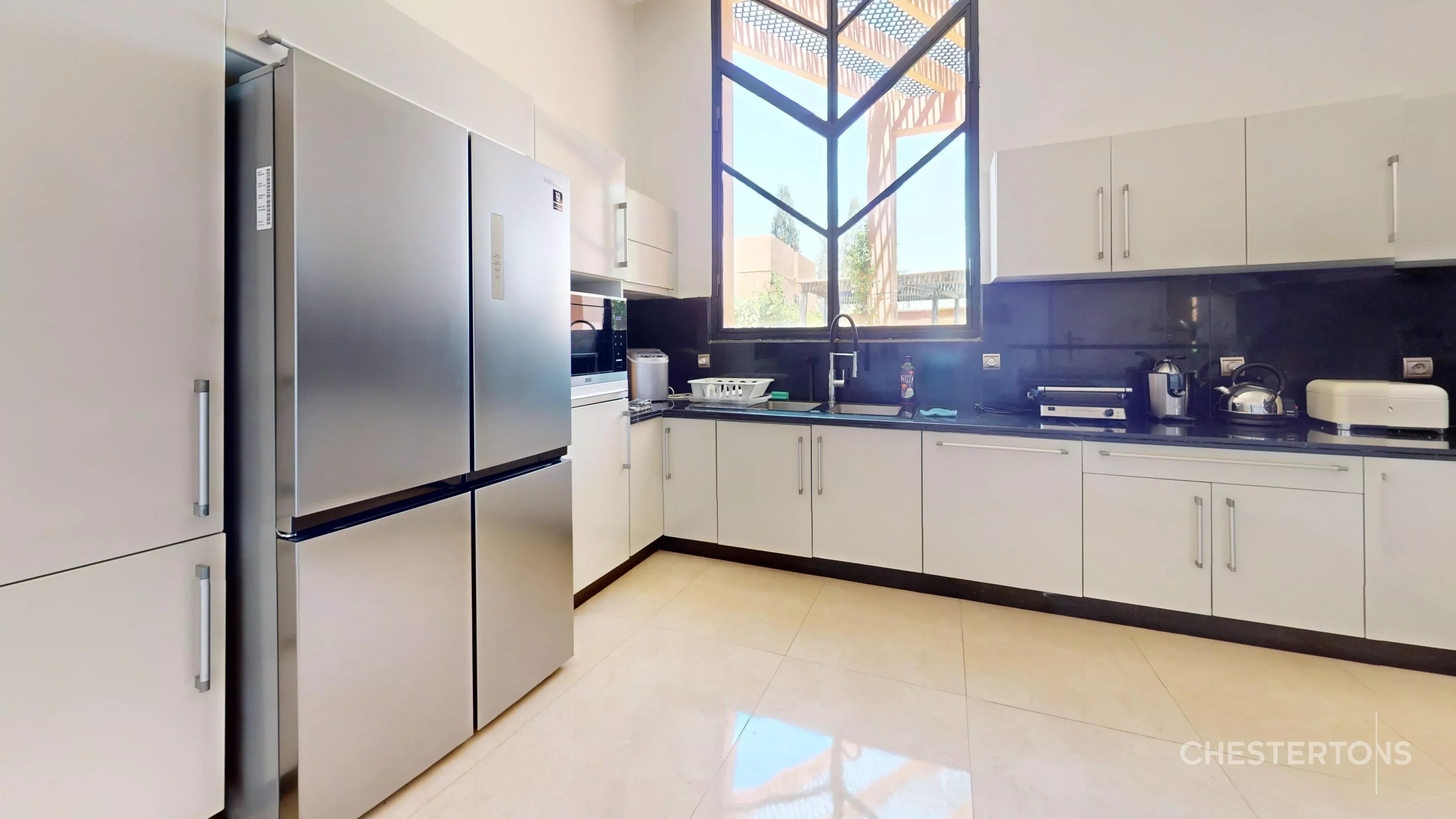  Image of Villa - 7 Bedrooms for Sale in Marrakech-Ménara-Marrakech-Morocco, Image 12
