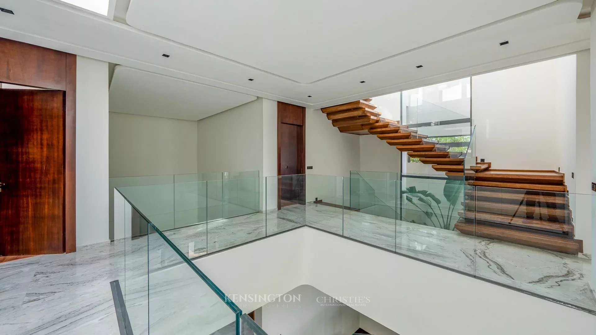 5 Bedroom Villa/Townhouse's Image 20