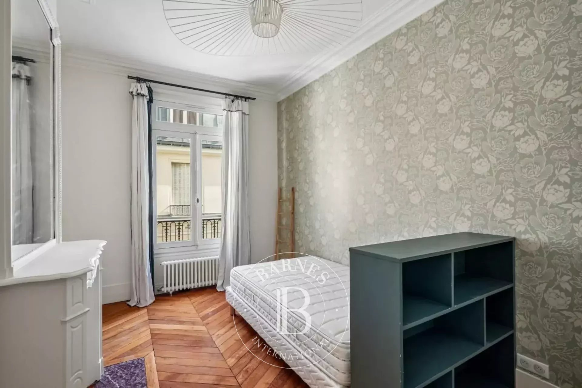 Paris  - Appartement 5 Pi&egrave;ces 3 Chambres - picture 9