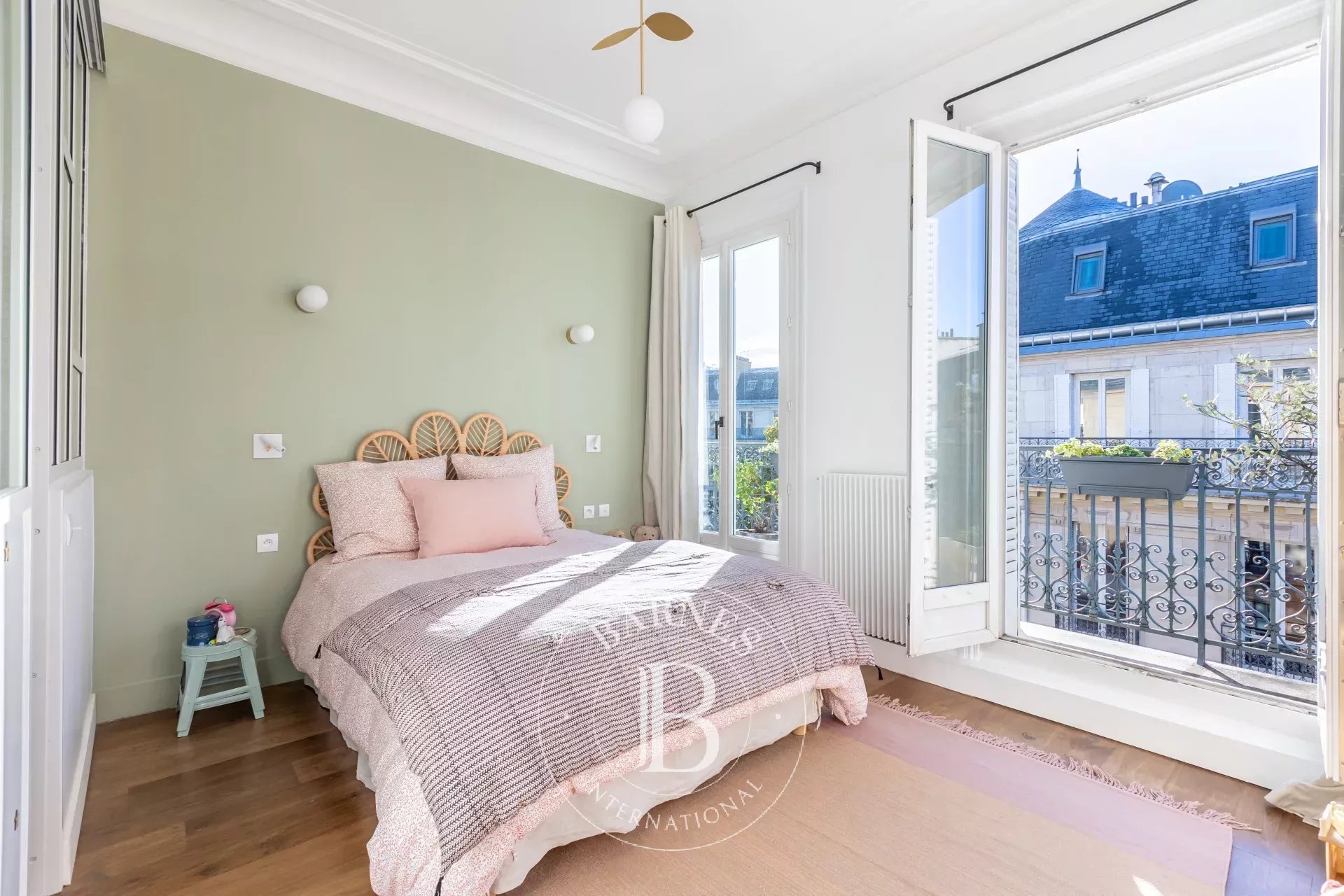 Daire Paris 8ème - picture 22