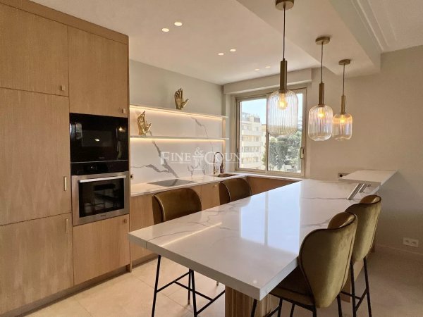 Apartment for sale on the Croisette, Cannes — photo 4