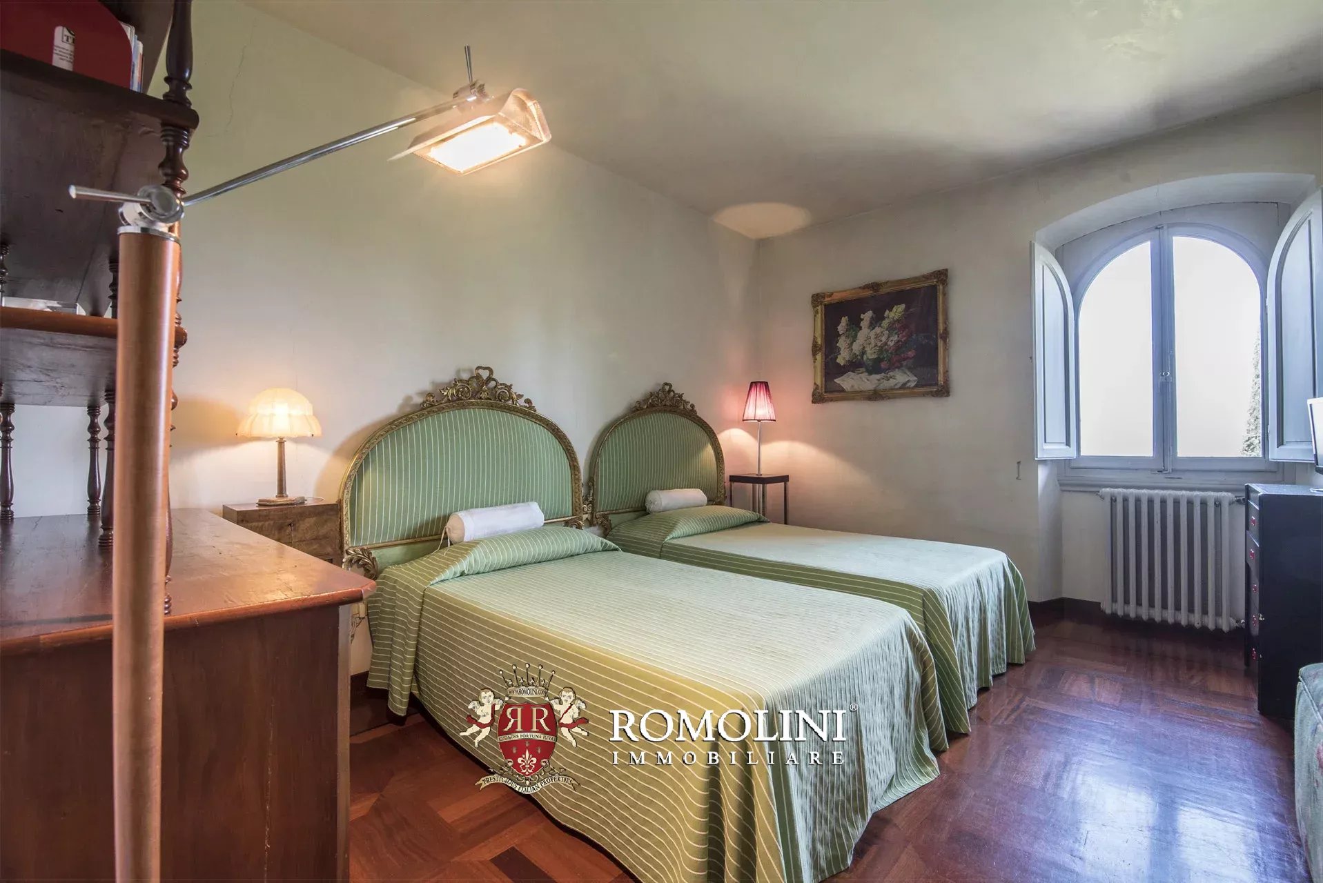 8 Bedroom Villa/Townhouse's Image 46