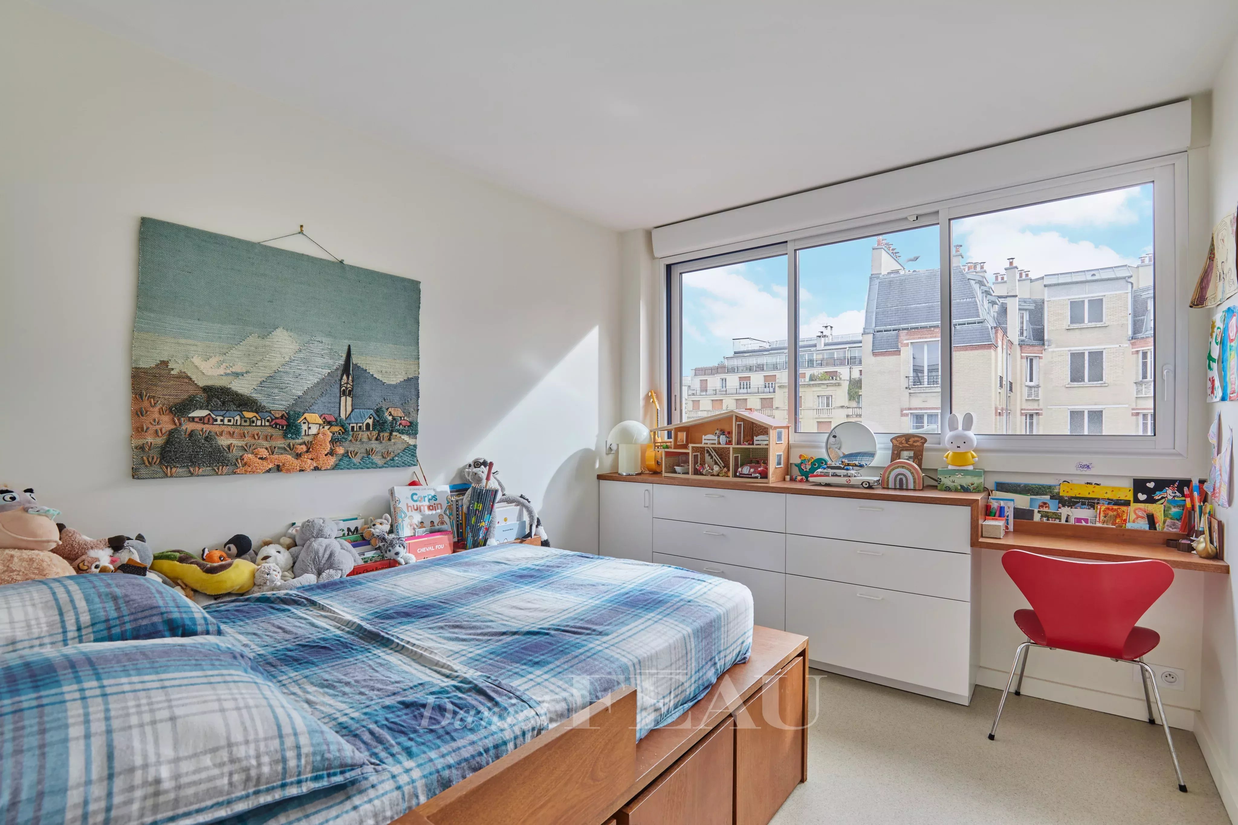 Sale Apartment Paris 16th