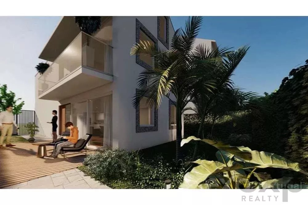Moradia T2 com 2 suites com 222m² e 116m² de espaço exterior em Leça da Palmeira, Portugal
