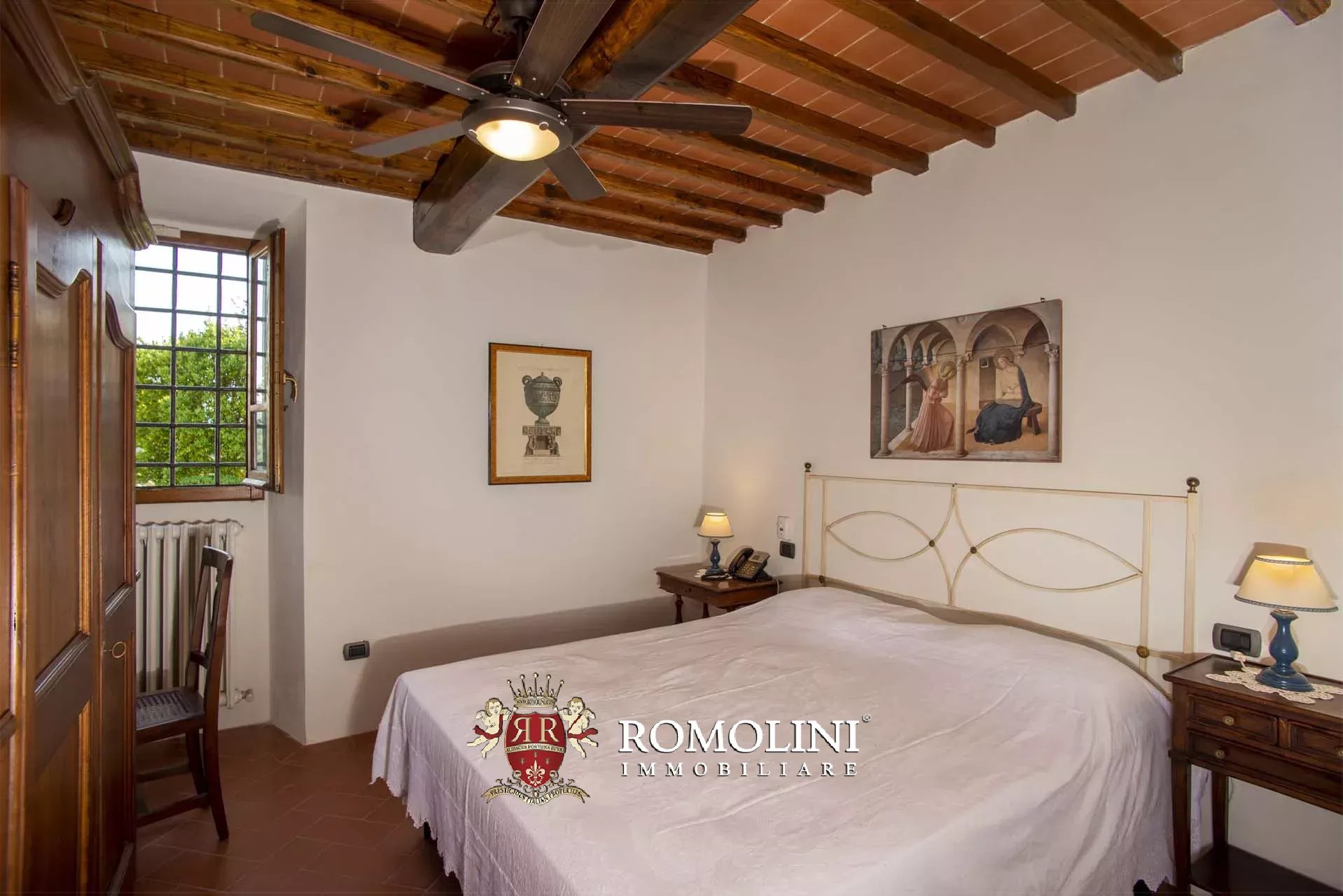 4 Bedroom Vineyard's Image 28