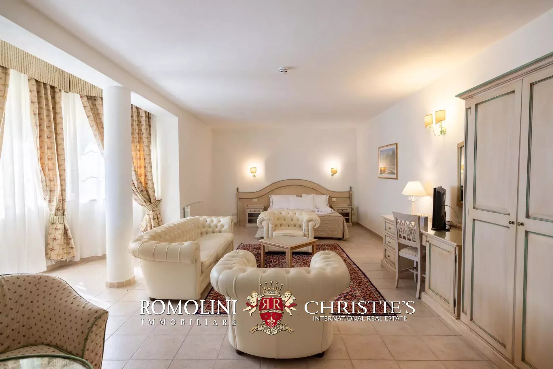 108 Bedroom Villa/Townhouse's Image 35