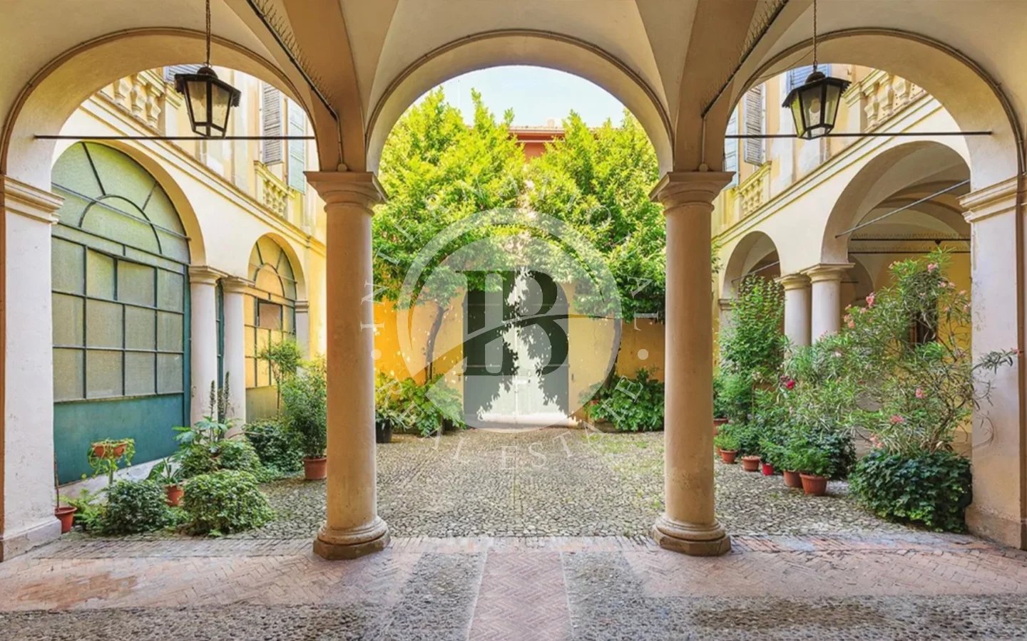 Apartment in Reggio nell'Emilia - Image 4
