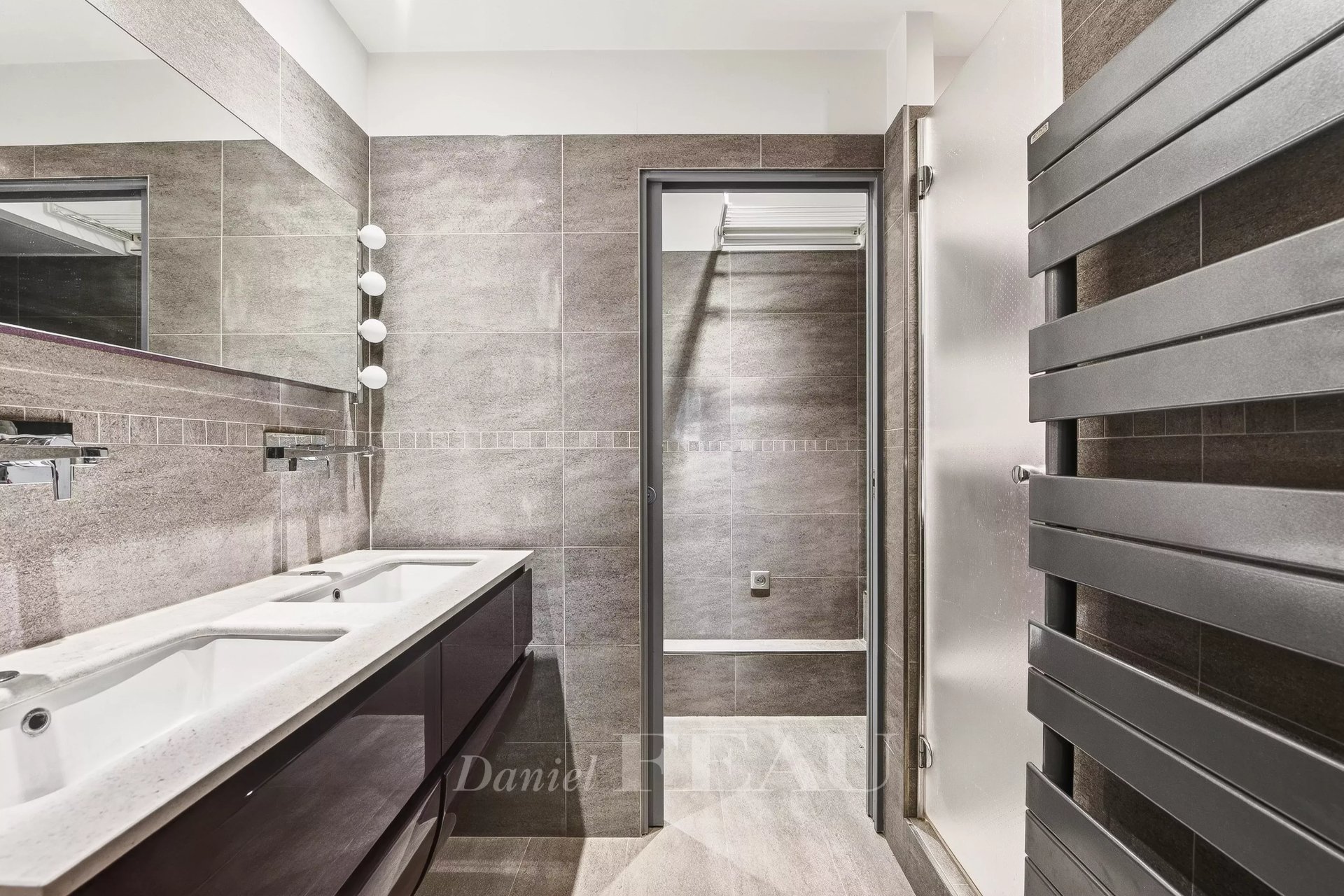 2 Bedroom Apartment/Flat's Image 12