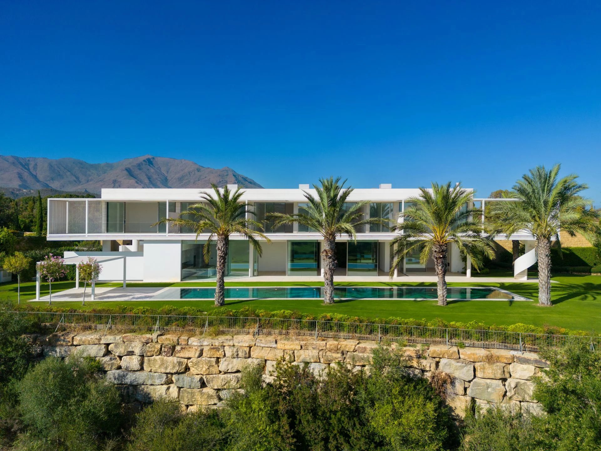 Splendide villa de luxe contemporaine située à Malaga