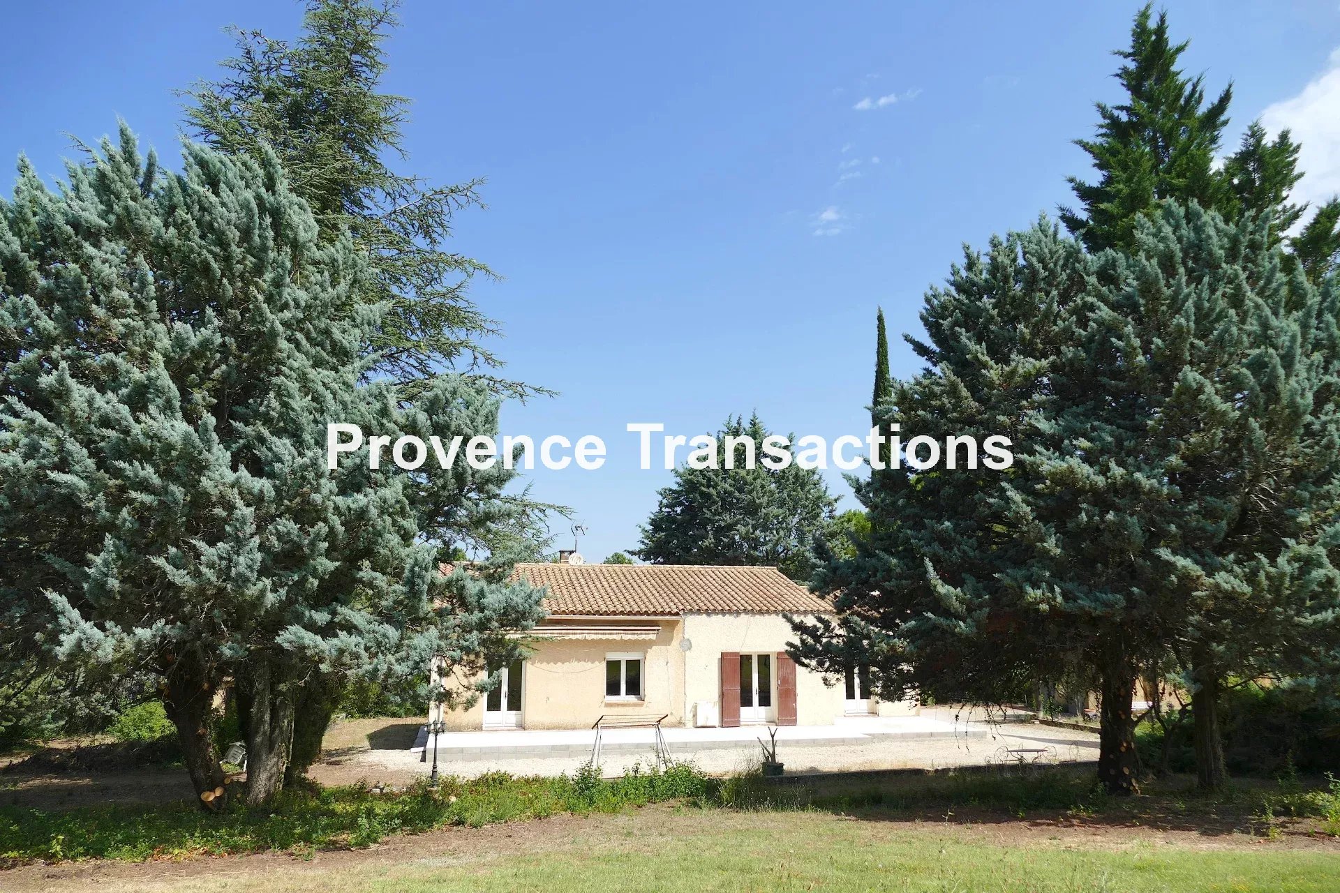 Maison de 170m² avec piscine sur plus d'un hectare!