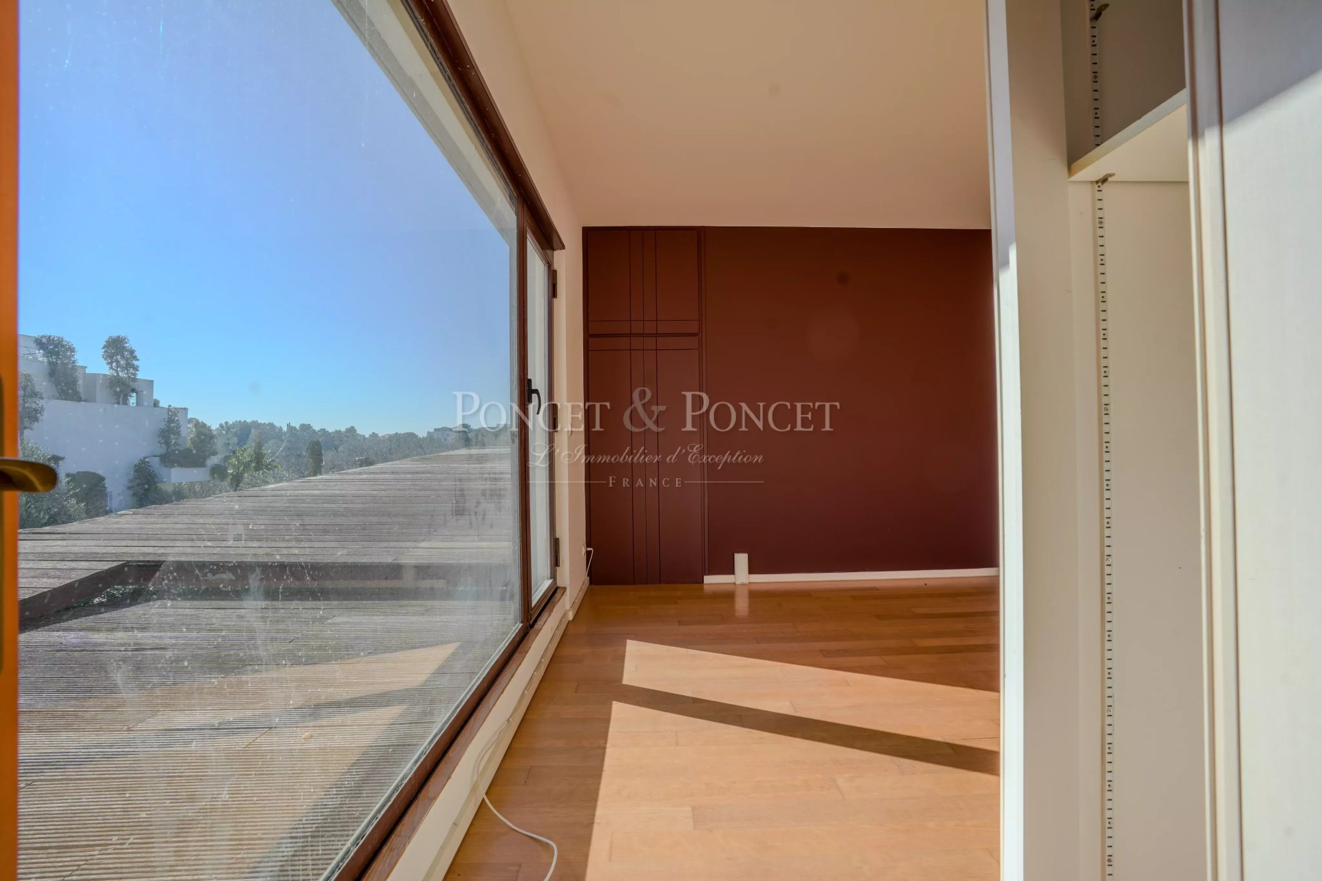 5 Bedroom Villa/Townhouse's Image 18