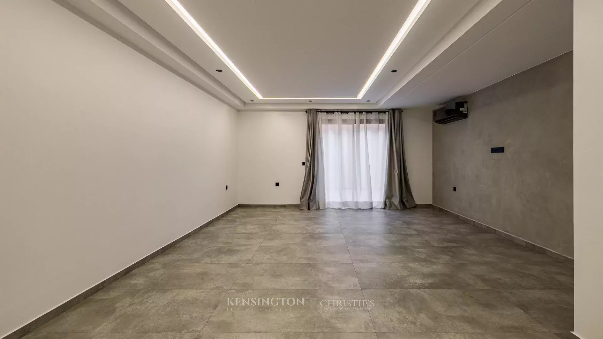 5 Bedroom Villa/Townhouse's Image 17