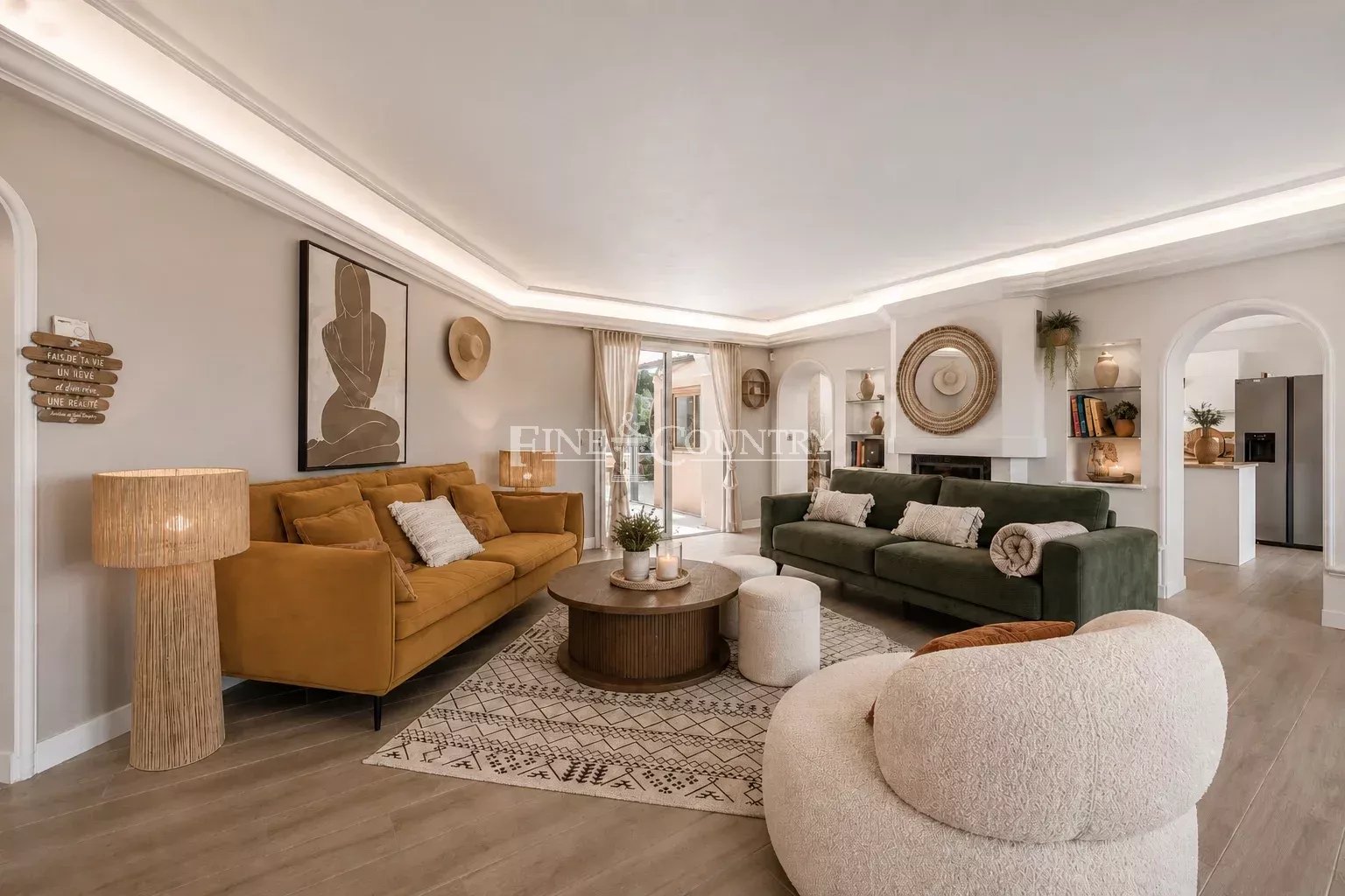 Photo of For sale  Villa in Valbonne - Panoramic view
