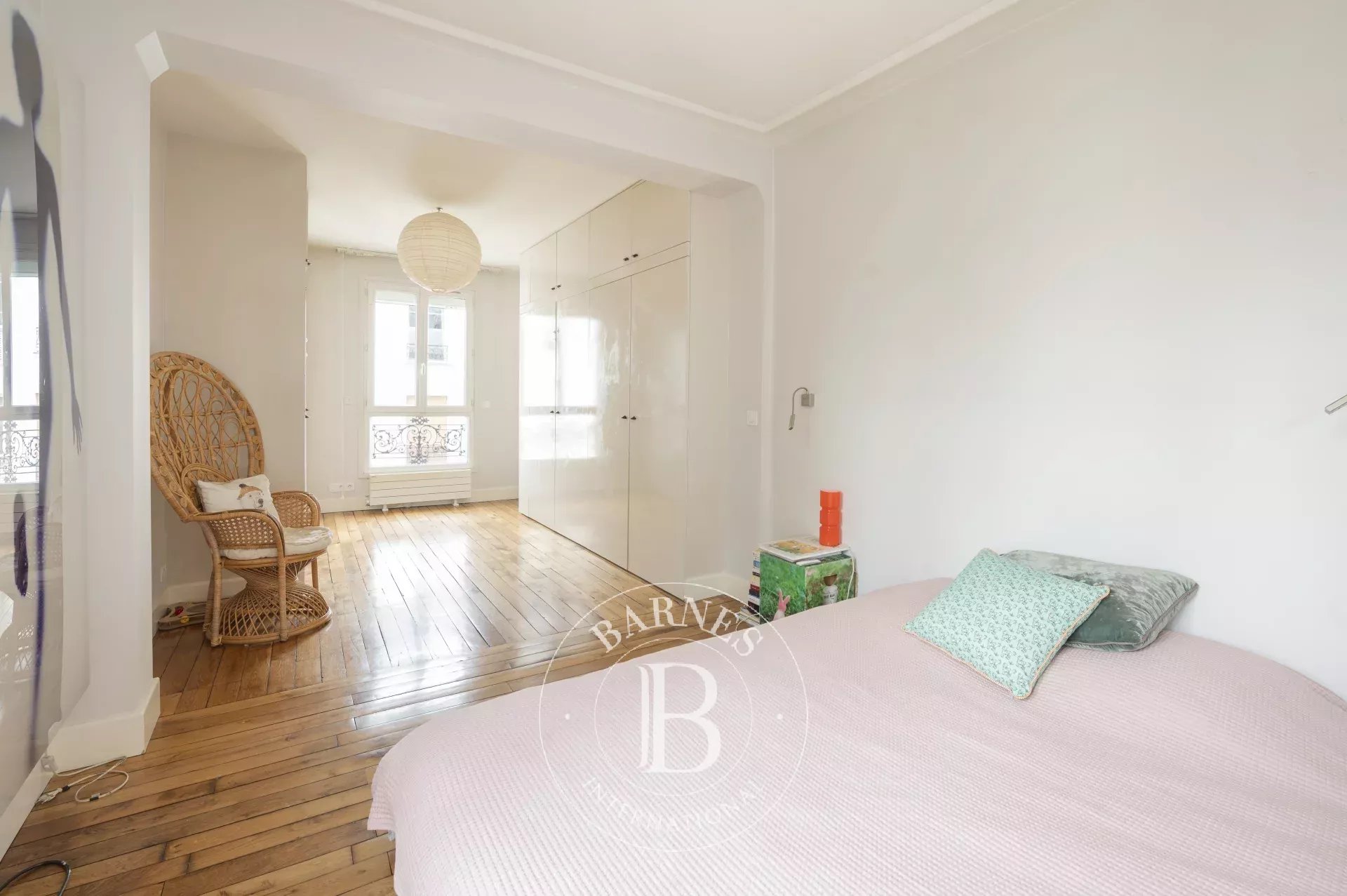 Daire Paris 9ème - picture 14