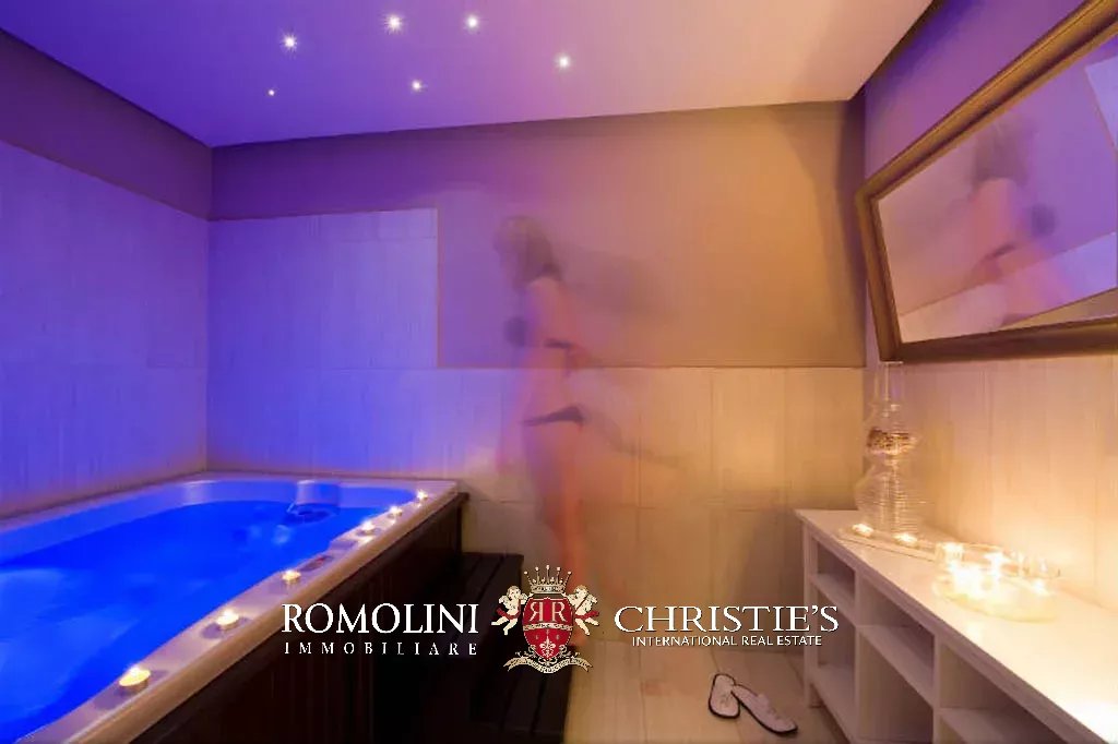 52 Bedroom Villa/Townhouse's Image 27