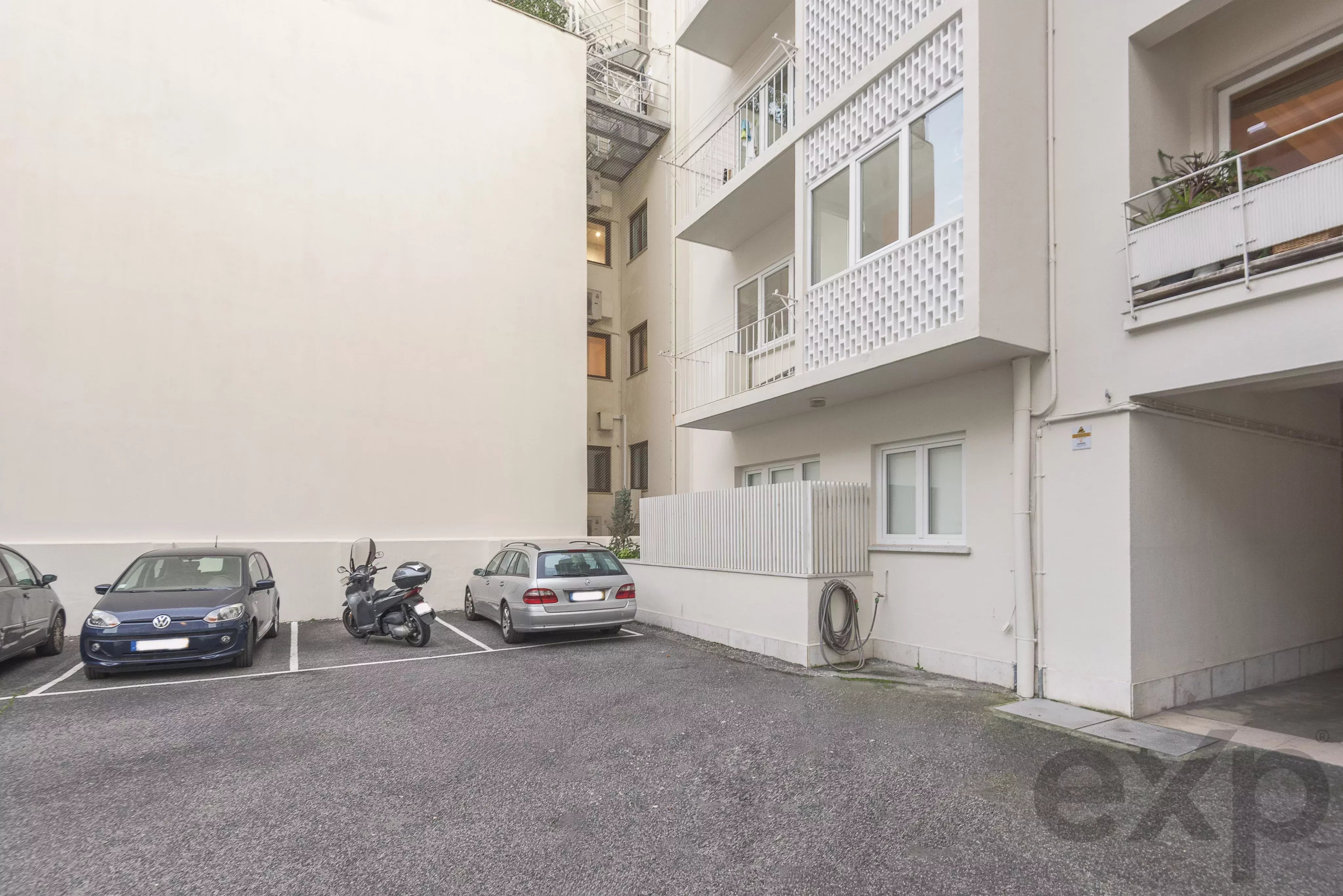 Total renovation 6 rooms, penthouse, available June 2026 86686469 image 6