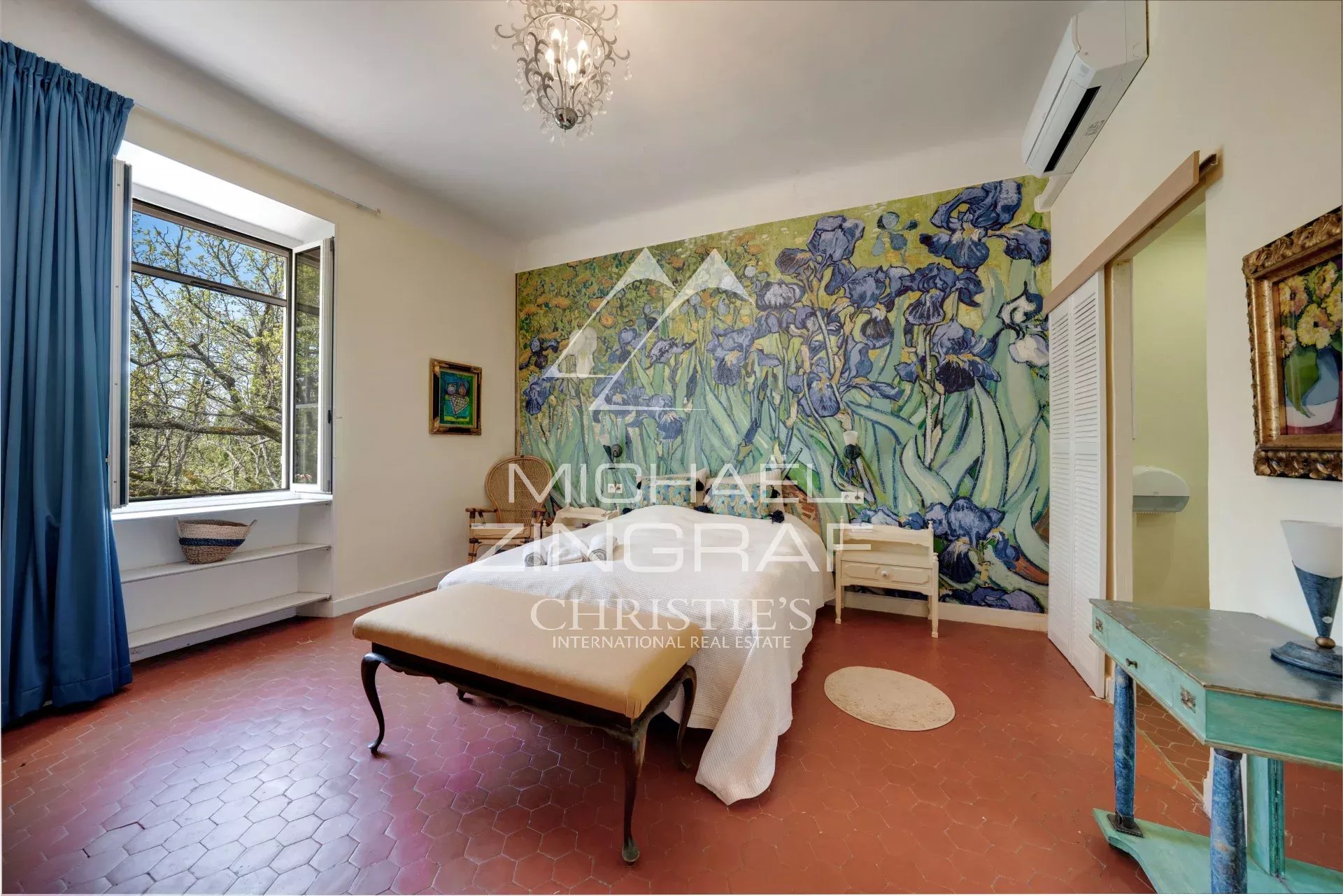 11 Bedroom Villa/Townhouse's Image 7